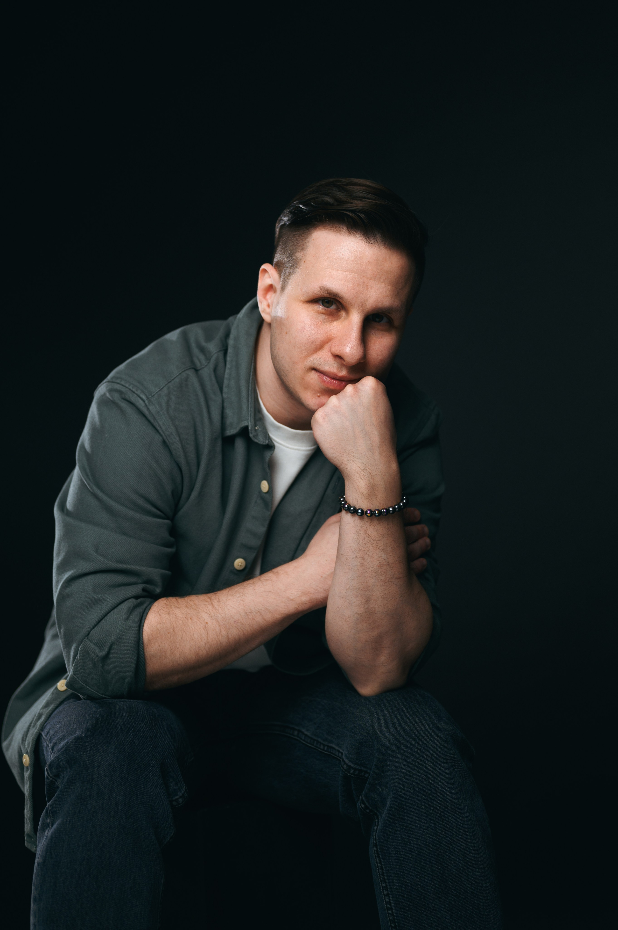 КОНТРАСТНЫЙ ПОРТРЕТ. Фотограф в Белграде Чугреева Елена