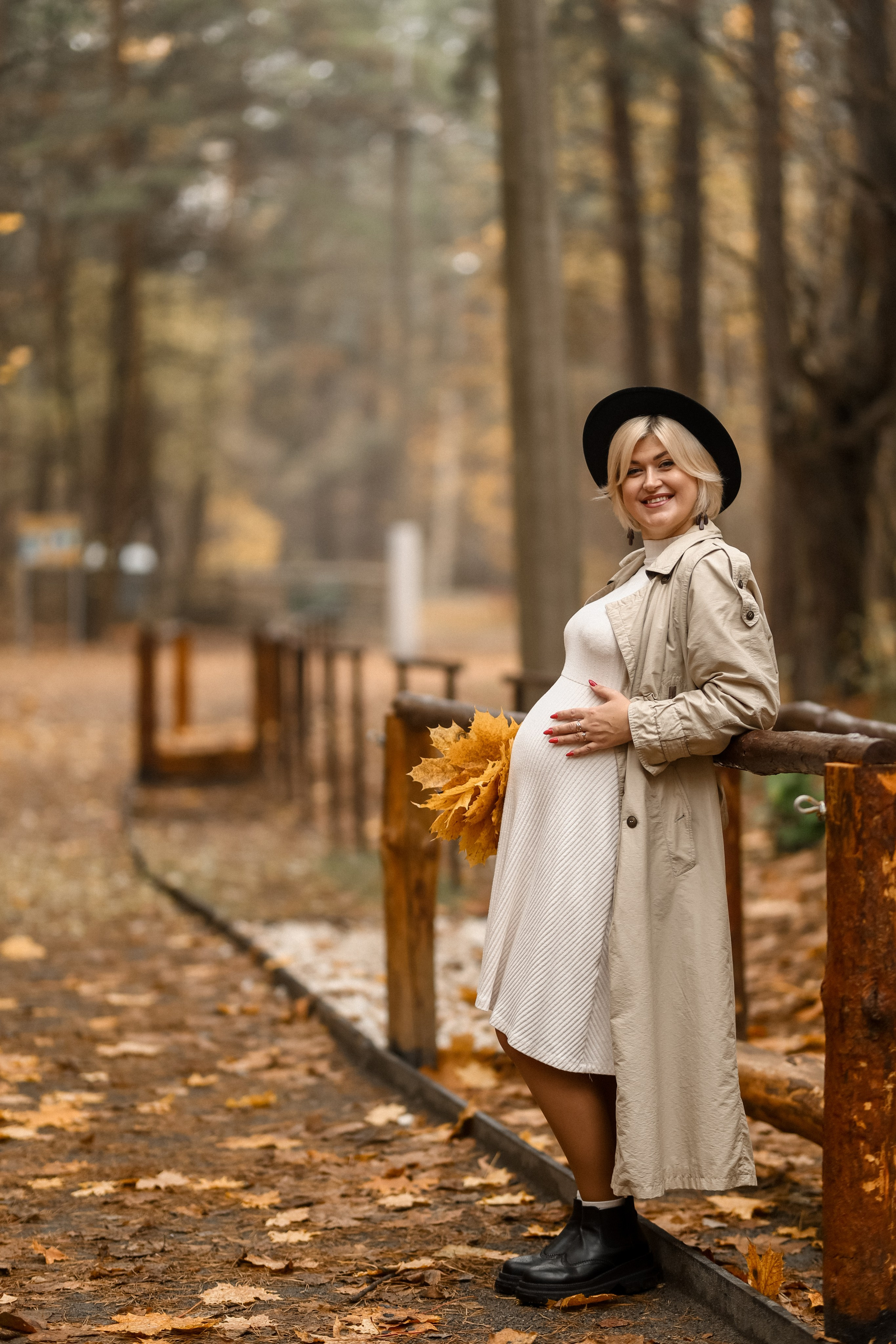 Беремешка Оля в осеннем парке. Свадебный фотограф Беларусь Ольга Козыренко