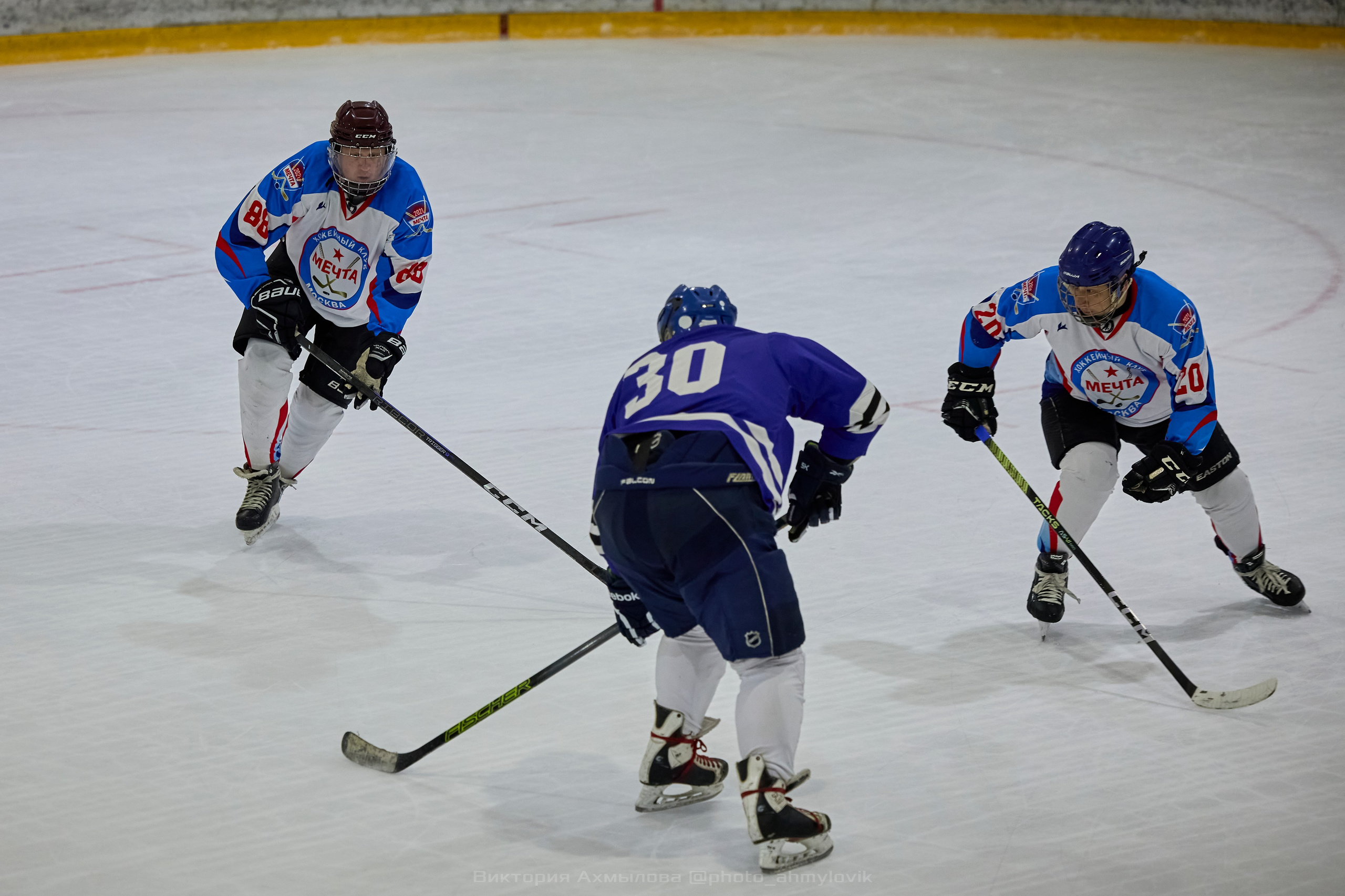 27.04.2025 Северная хоккейная лига. Финал Play-off дивизион Рыцарь. Виктория Ахмылова. Фотограф в Москве