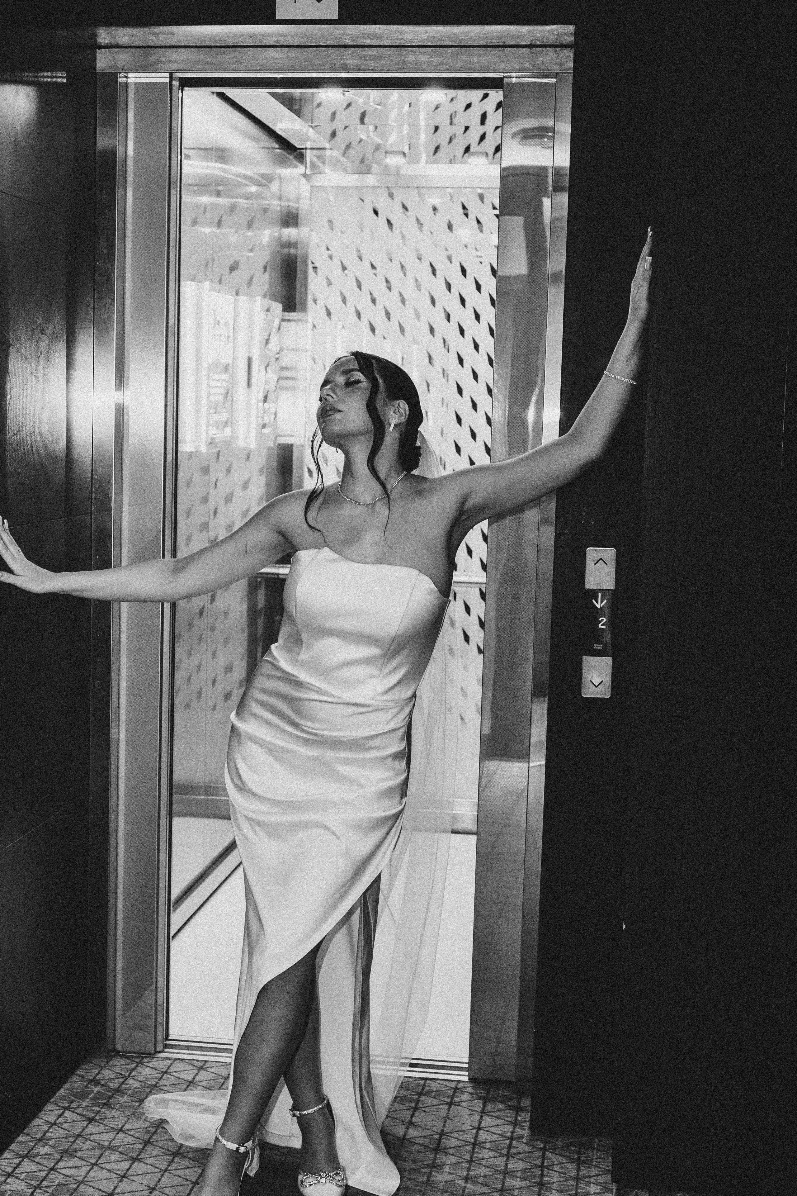 СВАДЕБНАЯ СЬЕМКА СБОРОВ ЖЕНИХА И НЕВЕСТЫ В ОТЕЛЕ И ТАКЖЕ ФОТОСЕССИИЯ В ОТЕЛЕЕ МЕГАПОЛИС БРЯНСК. Профессиональный фотограф, Санкт-Петербург — Виктория Богомолова