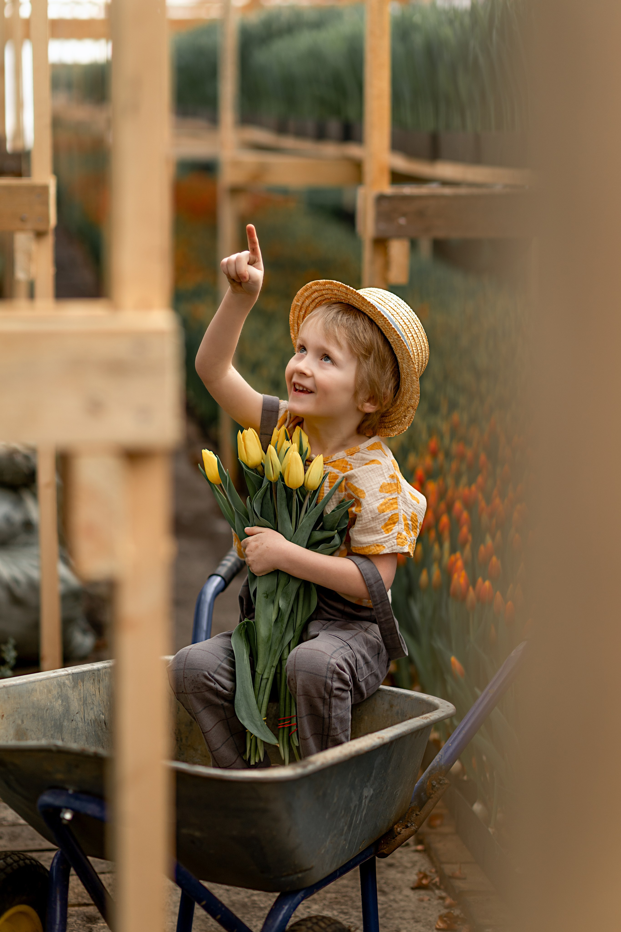 В теплице. Детский и семейный фотограф в Красноярске Елена Коровкина