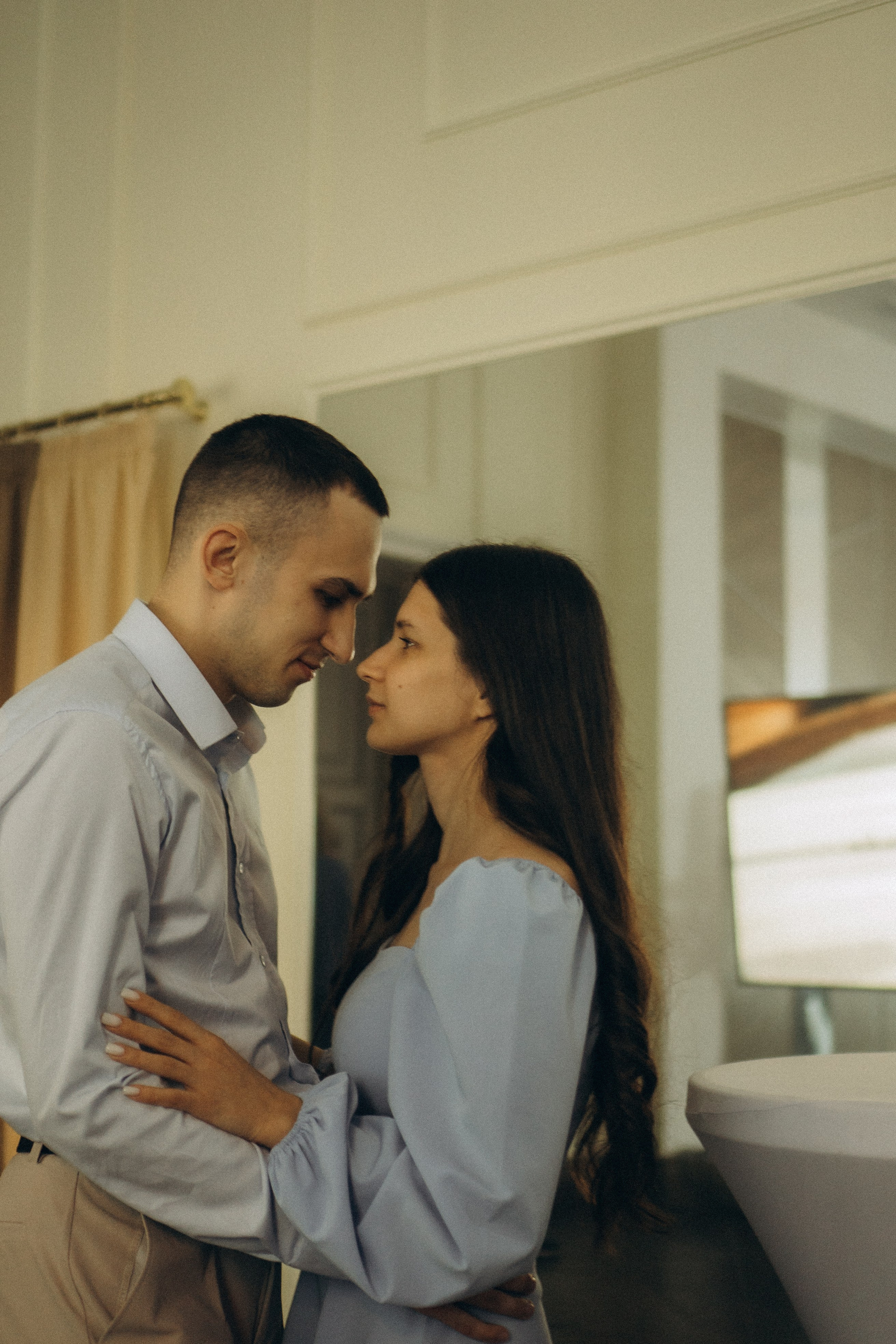 СВАДЕБНАЯ СЬЕМКА СБОРОВ В ОТЕЛЕ И ВЫЕЗД НА ЦЕРЕМОНИЮ (СНЯТО В СИБИРЕ В НИЖНЕВАРТОВСКЕ). Профессиональный фотограф, Санкт-Петербург — Виктория Богомолова