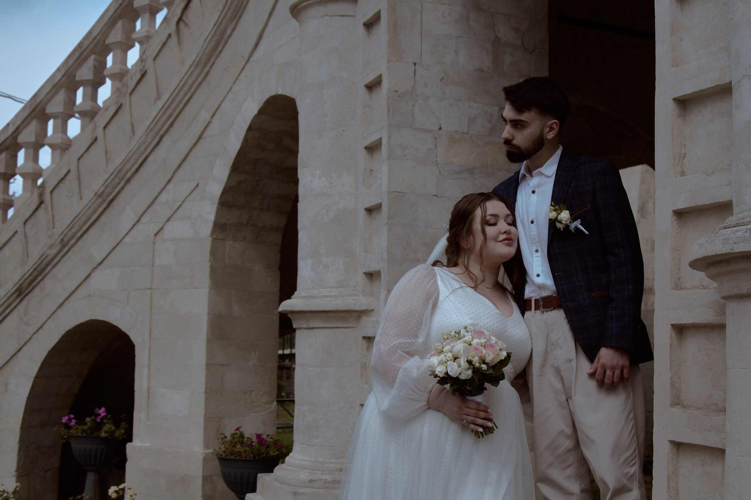 Виктория и Даниэль. Владимирский храм. Фотограф лавстори Москва/МО Приятелева Ангелина