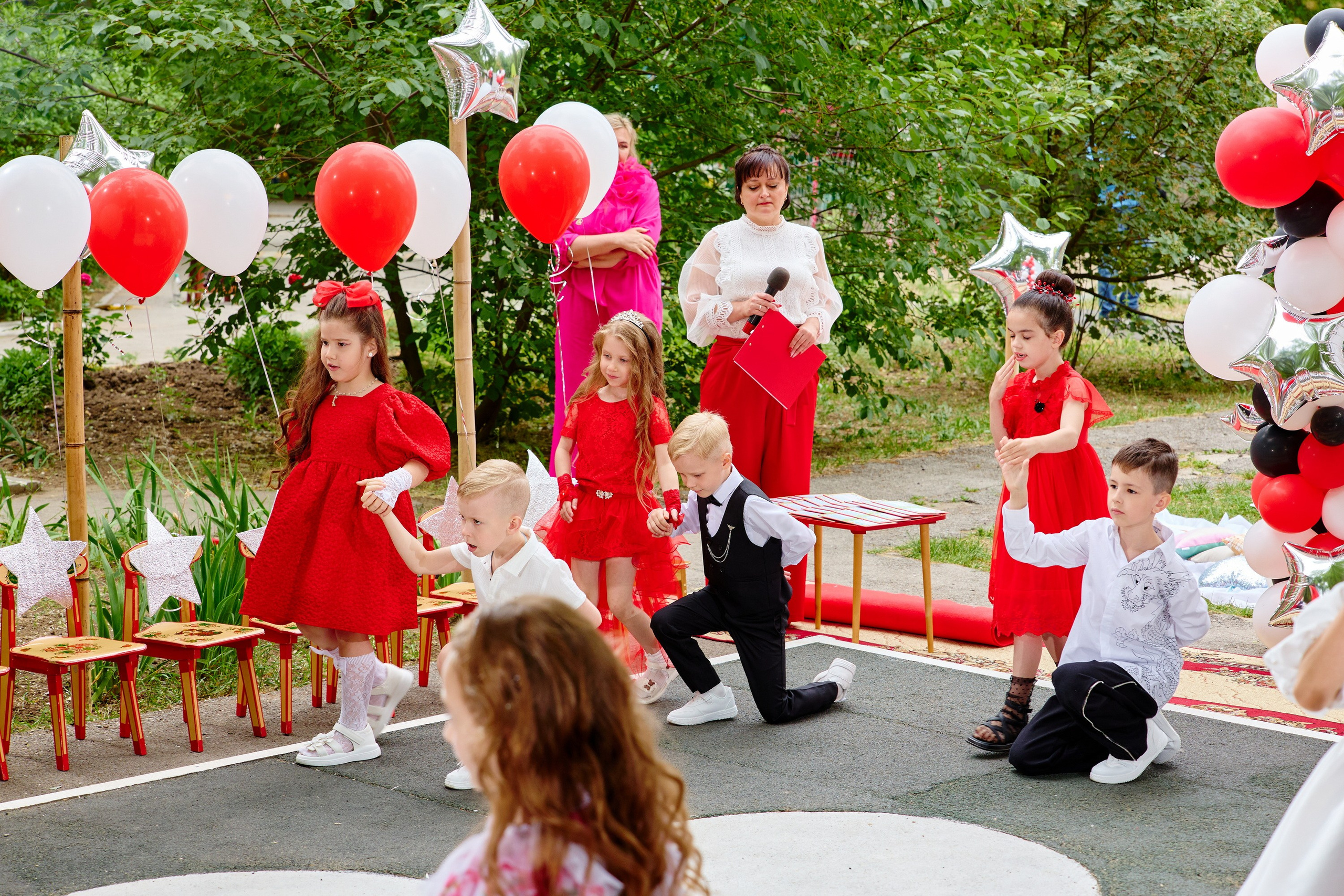 Выпускной 45 сад. Фотограф Выпускные альбомы Таганрог Сергей Коробченко
