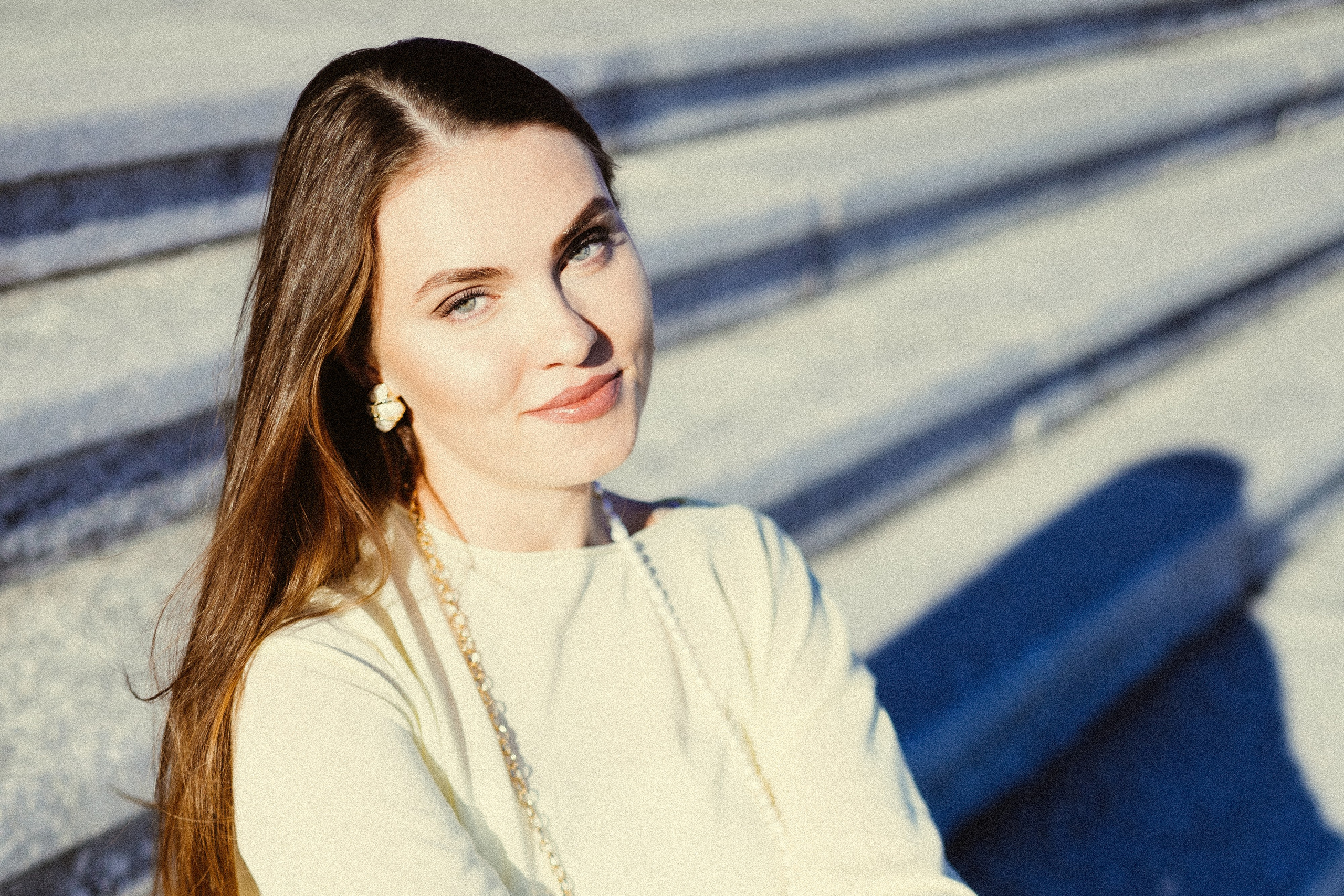 ПРОГУЛОЧНАЯ ФОТОСЕССИЯ. Фотограф Красноярск съемки лавстори, фотосессия в студии, портретная съемка, творческие фотосессии