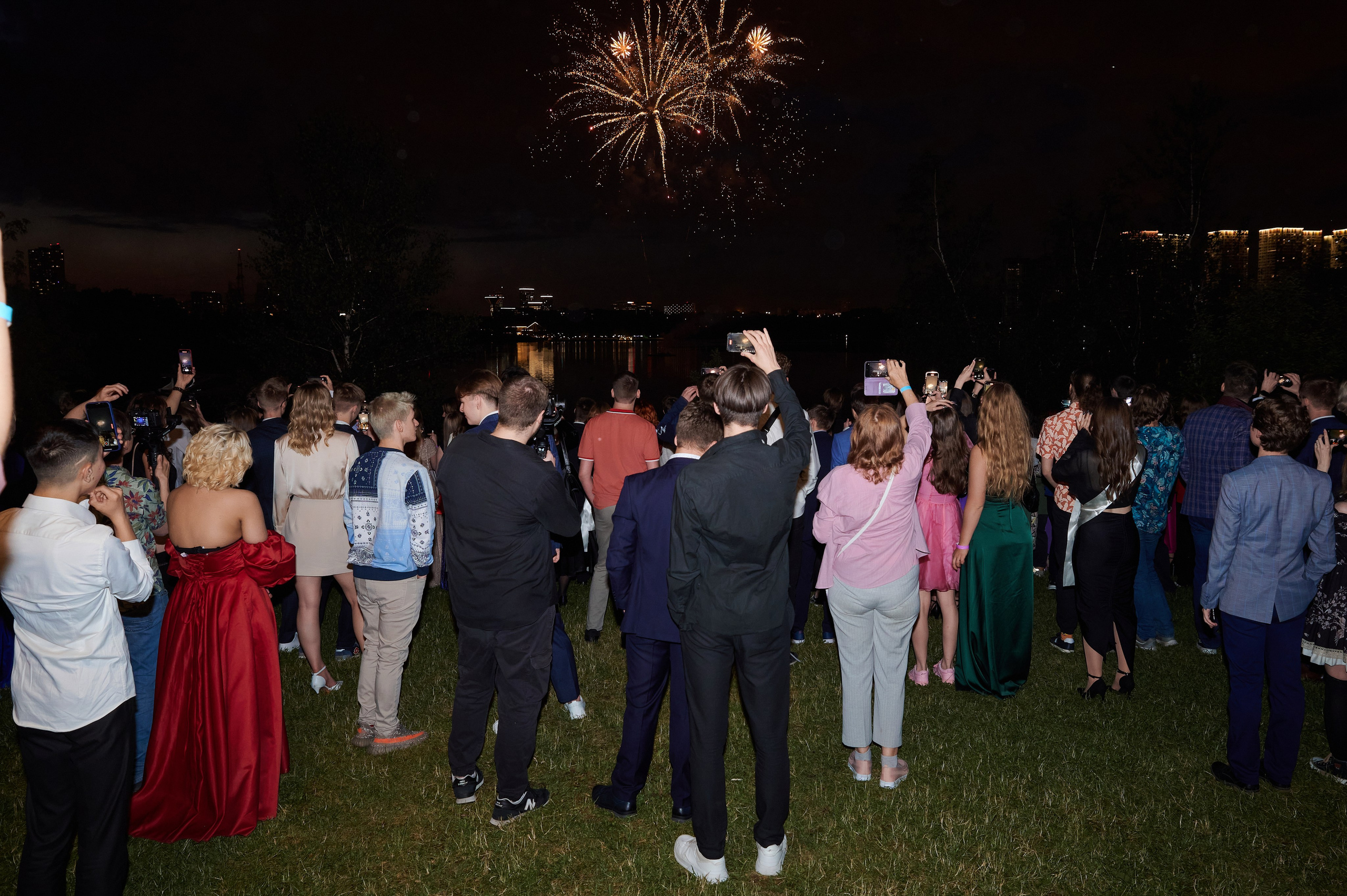 Школа. Выпускные 11 классы. Goganaft.ru — Репортажный фотограф в Москве Георгий Коненков