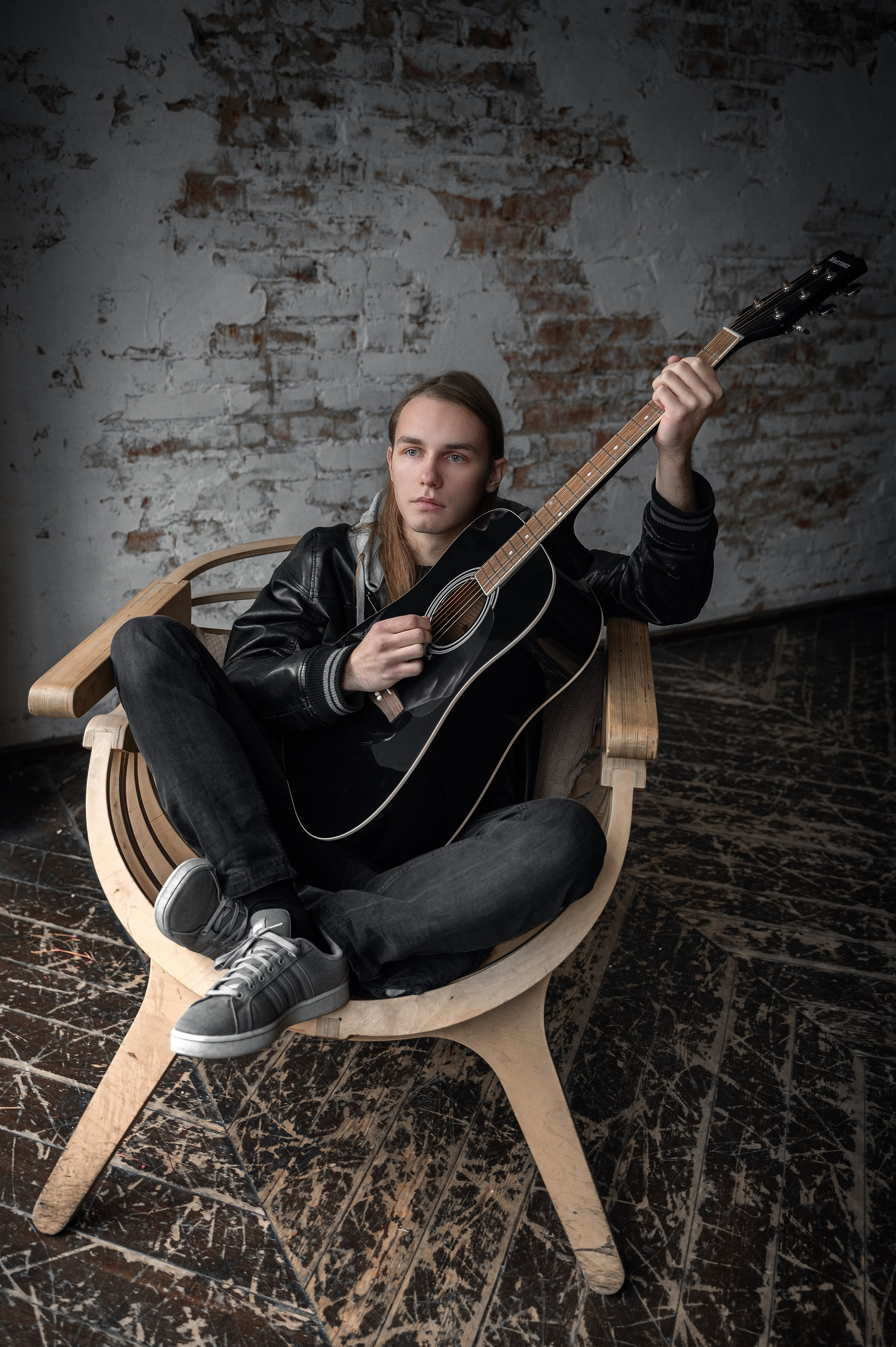 Мужская фотосессия в стиле рок-музыканта в Москве