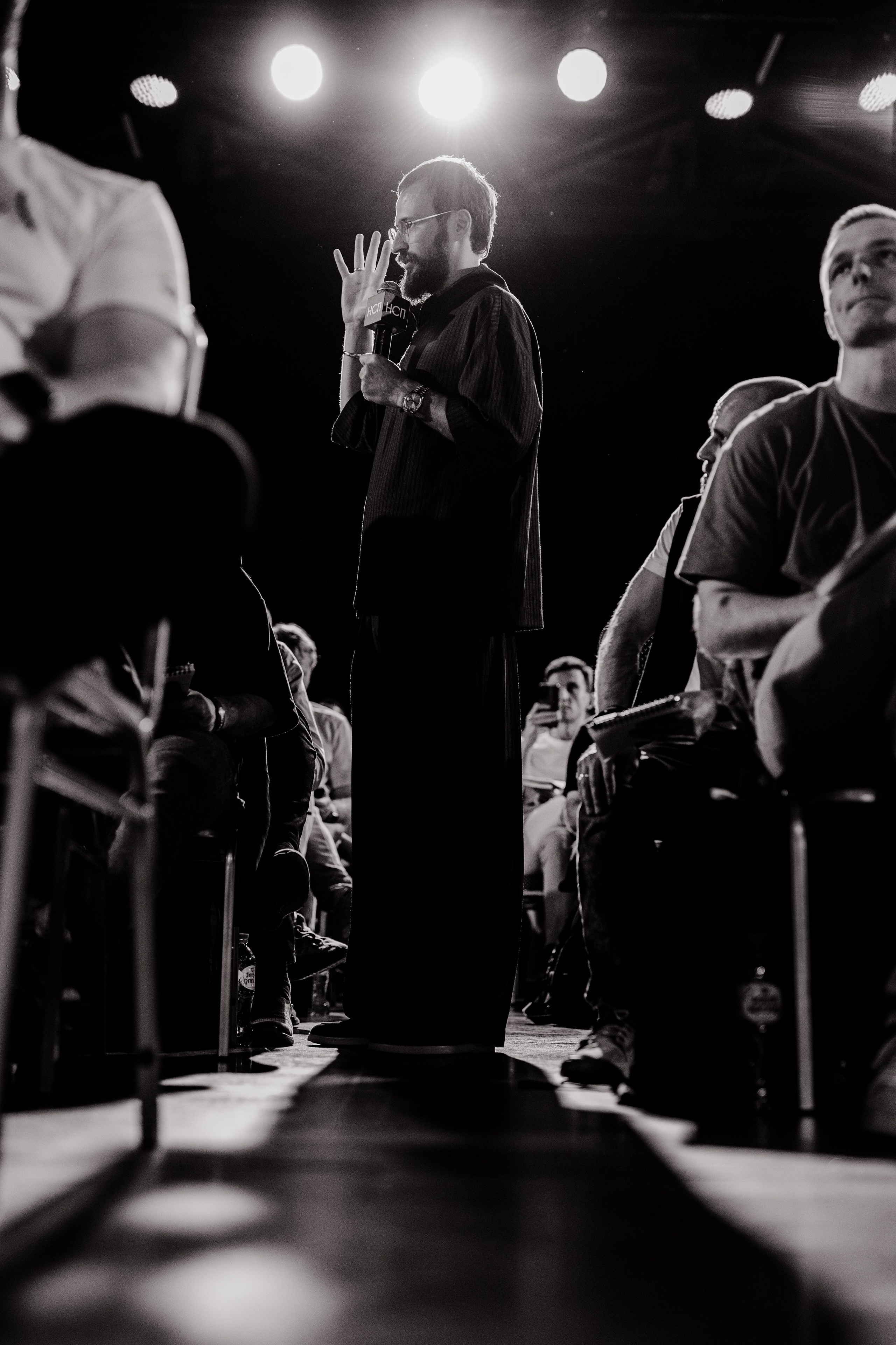 Виталий Кривцов Профессиональный репортажный фотограф сниму ваше мероприятие стильно, эмоционально и креативно. Репортажный, event, концертный и backstage фотограф из Москвы Виталий Кривцов