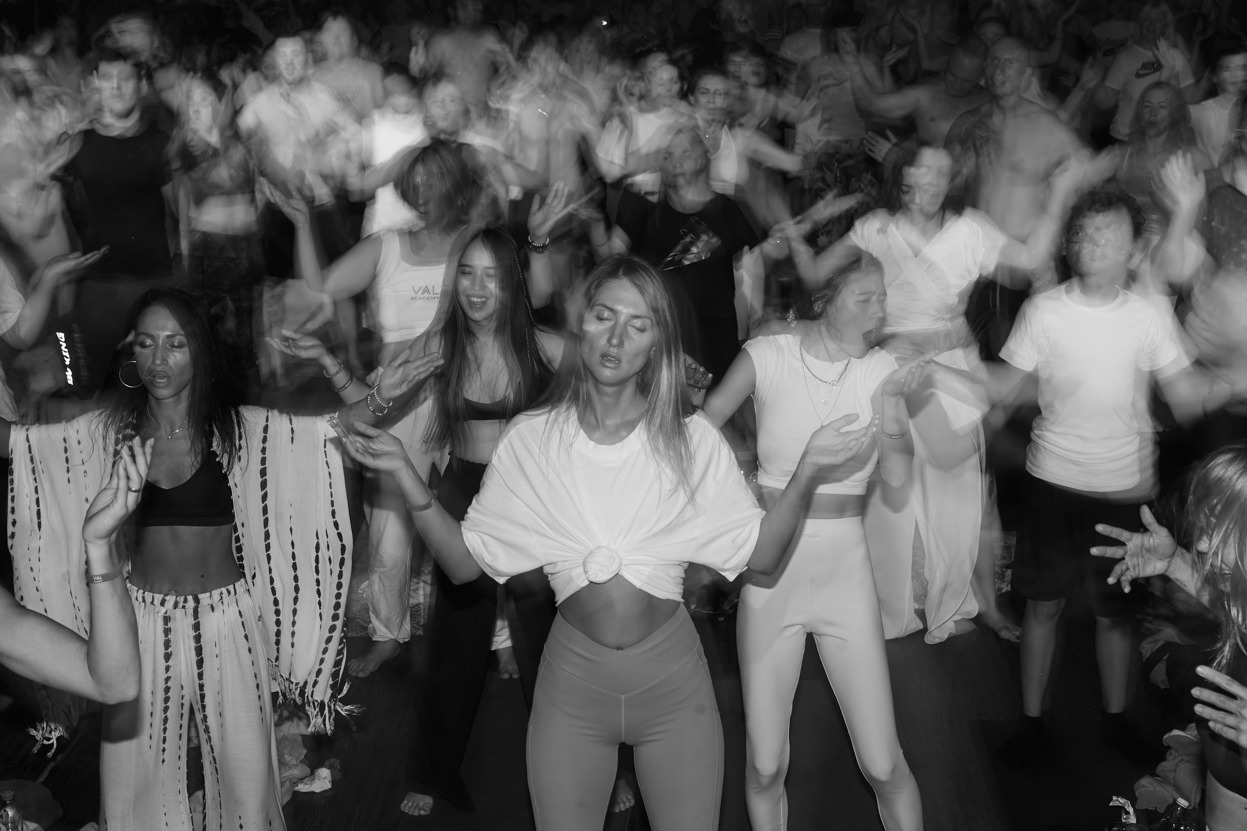 Через хаос — к себе. Крупнейшая в мире динамическая практика. Татьяна Фомичева. Репортажный и светский фотограф в Москве