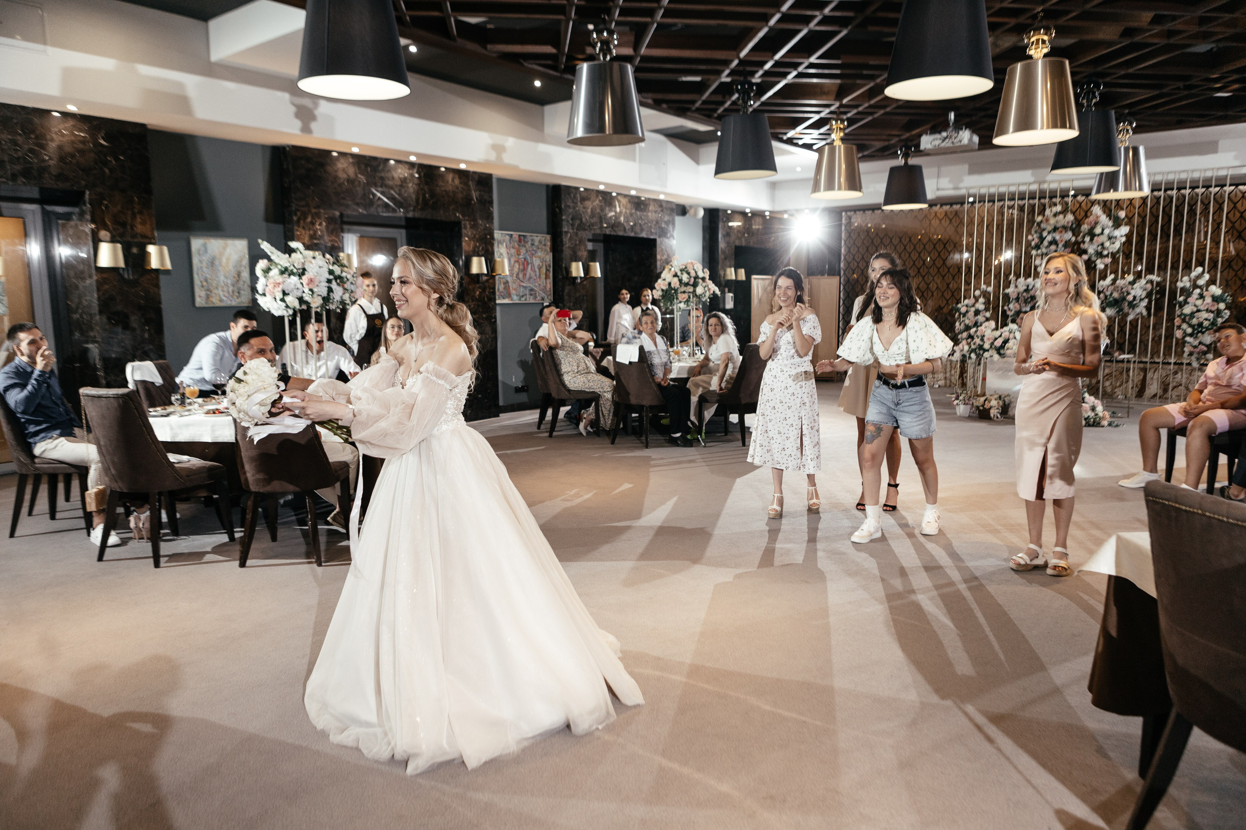 Свадебный фотограф Уфа — Руслан ГабдлисламовЖивые эмоции, красивые кадры, воспоминания на всю жизнь.Работаю по всей Республике Башкортоста. Свадебный фотограф Уфа Руслан Габдлисламов