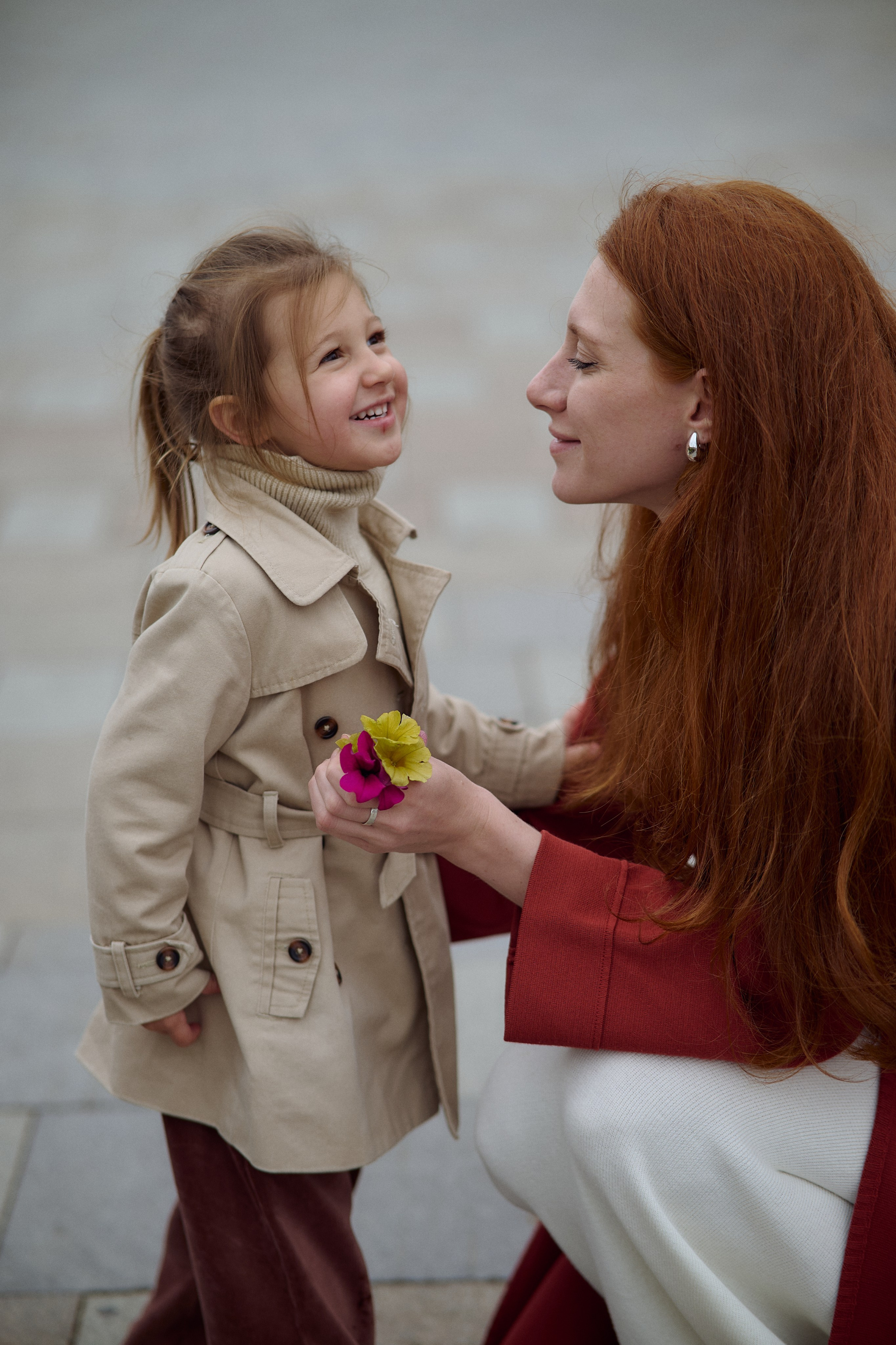 Рита и Кира. Прогулка по центру. Семейный и свадебный lifestyle-фотограф в Москве Мария Петрова