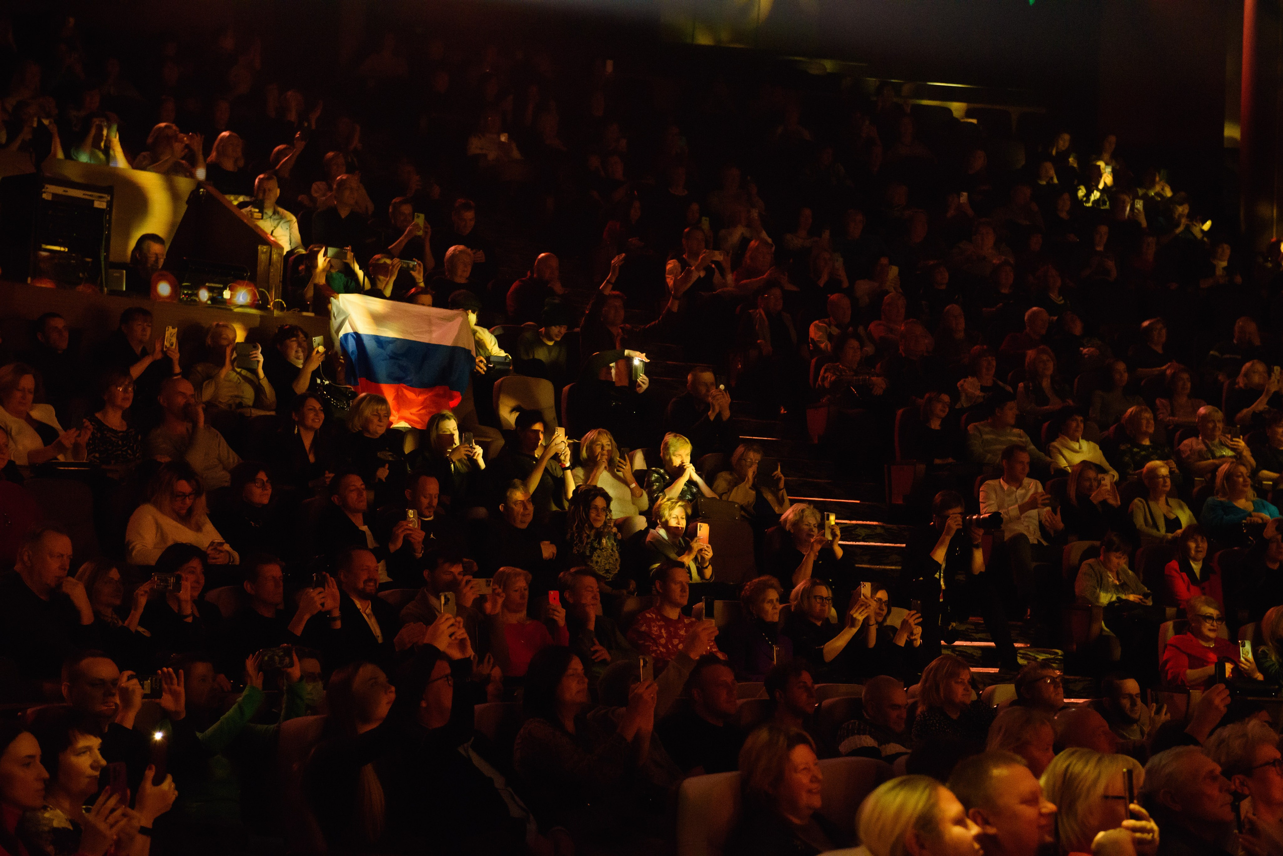 Маша Распутина — «Имена на все времена», Вегас Сити Холл. Бренд-фотограф для экспертов и блогеров в Москве Влада Горбовская