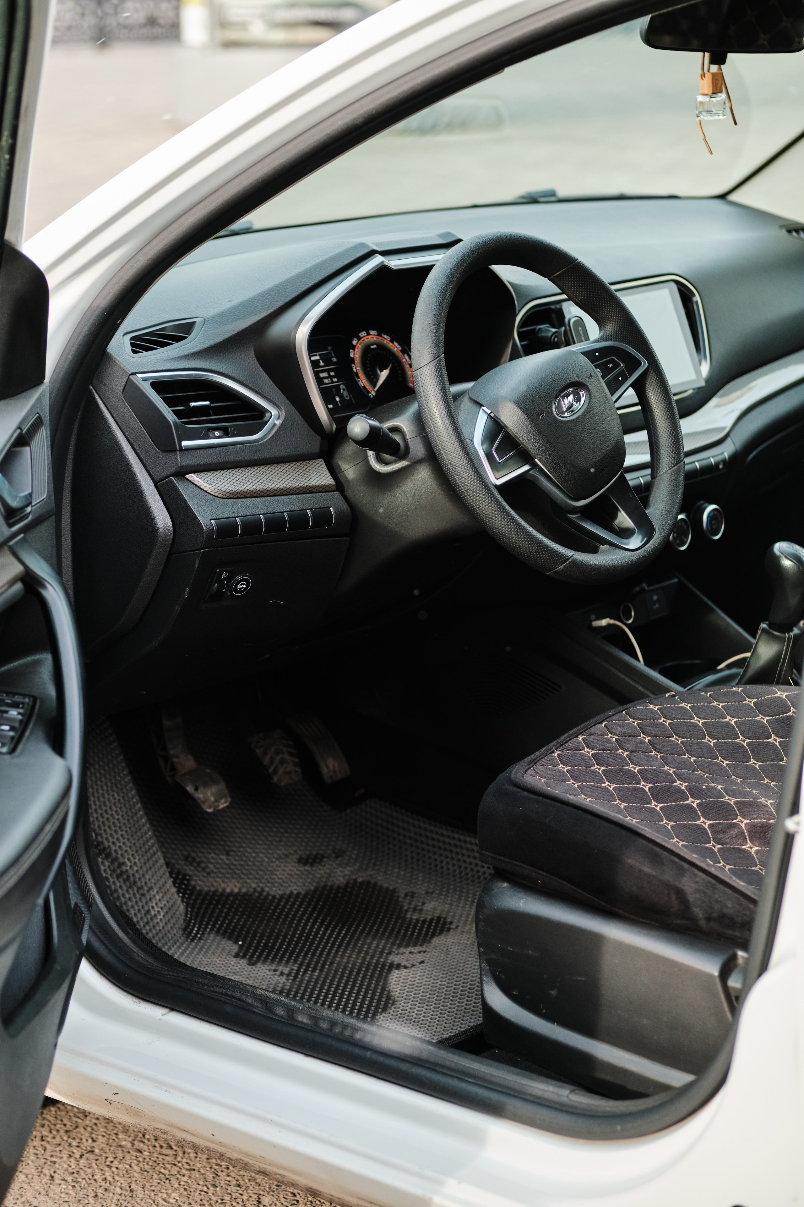 Новый автопарк Яндекс такси в Новокузнецке. Свадебный и семейный фотограф в Новокузнецке Иван Иванов