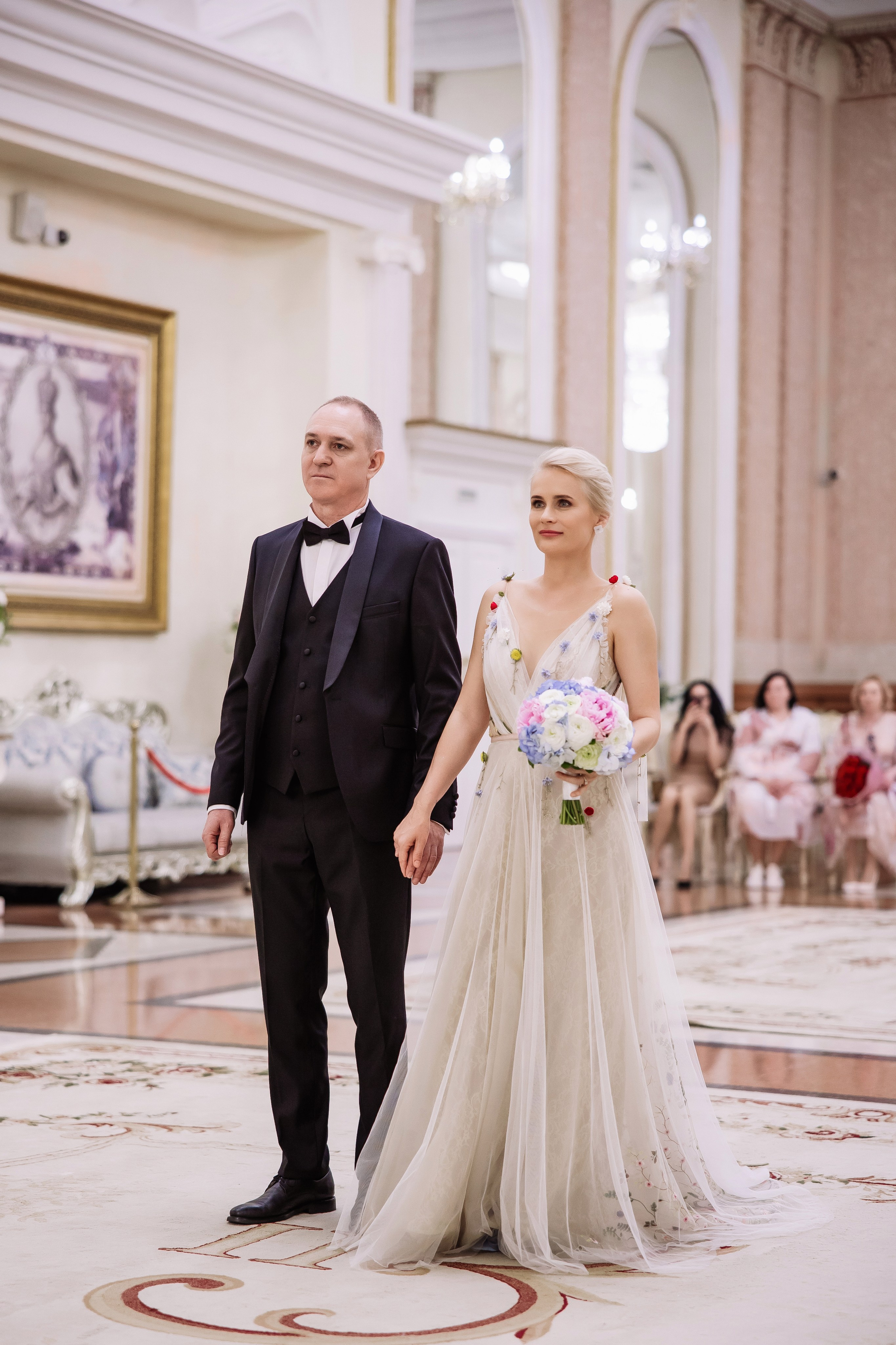 Сборы жениха и невесты, ЗАГС. Фотограф в Краснодаре