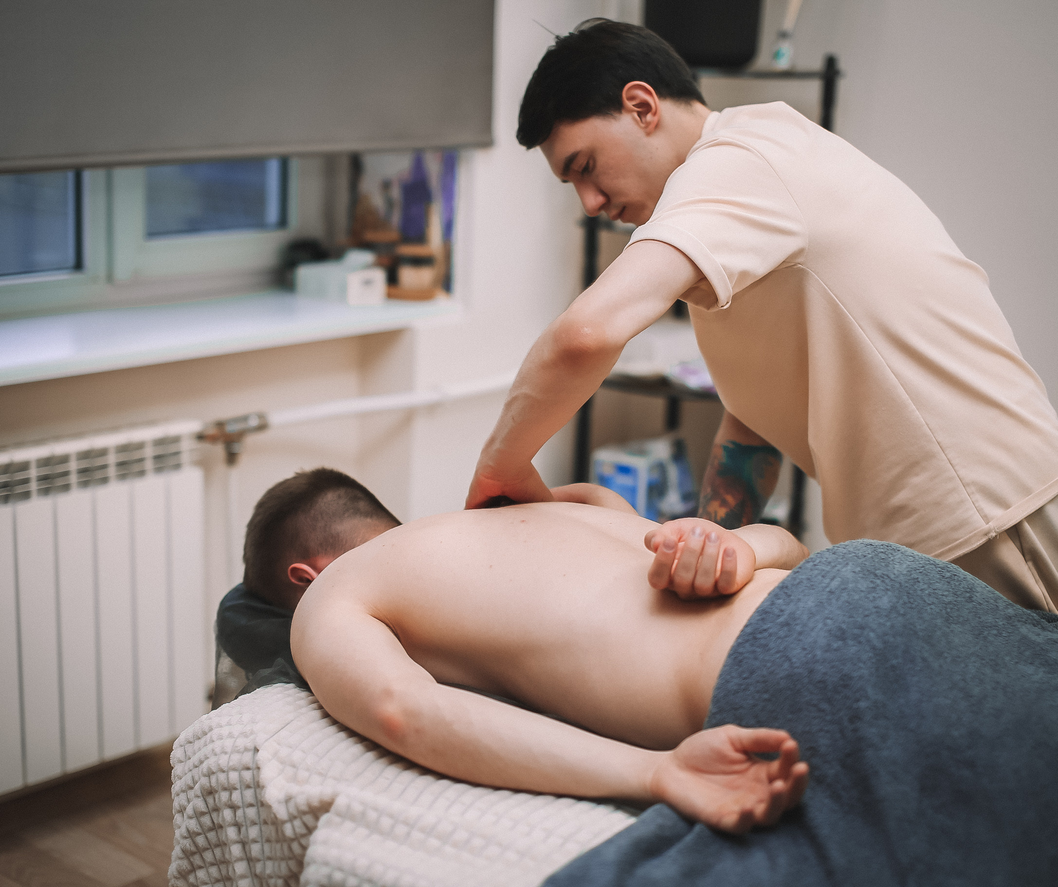 Коммерческие съёмки: массажист Михаил. Главная