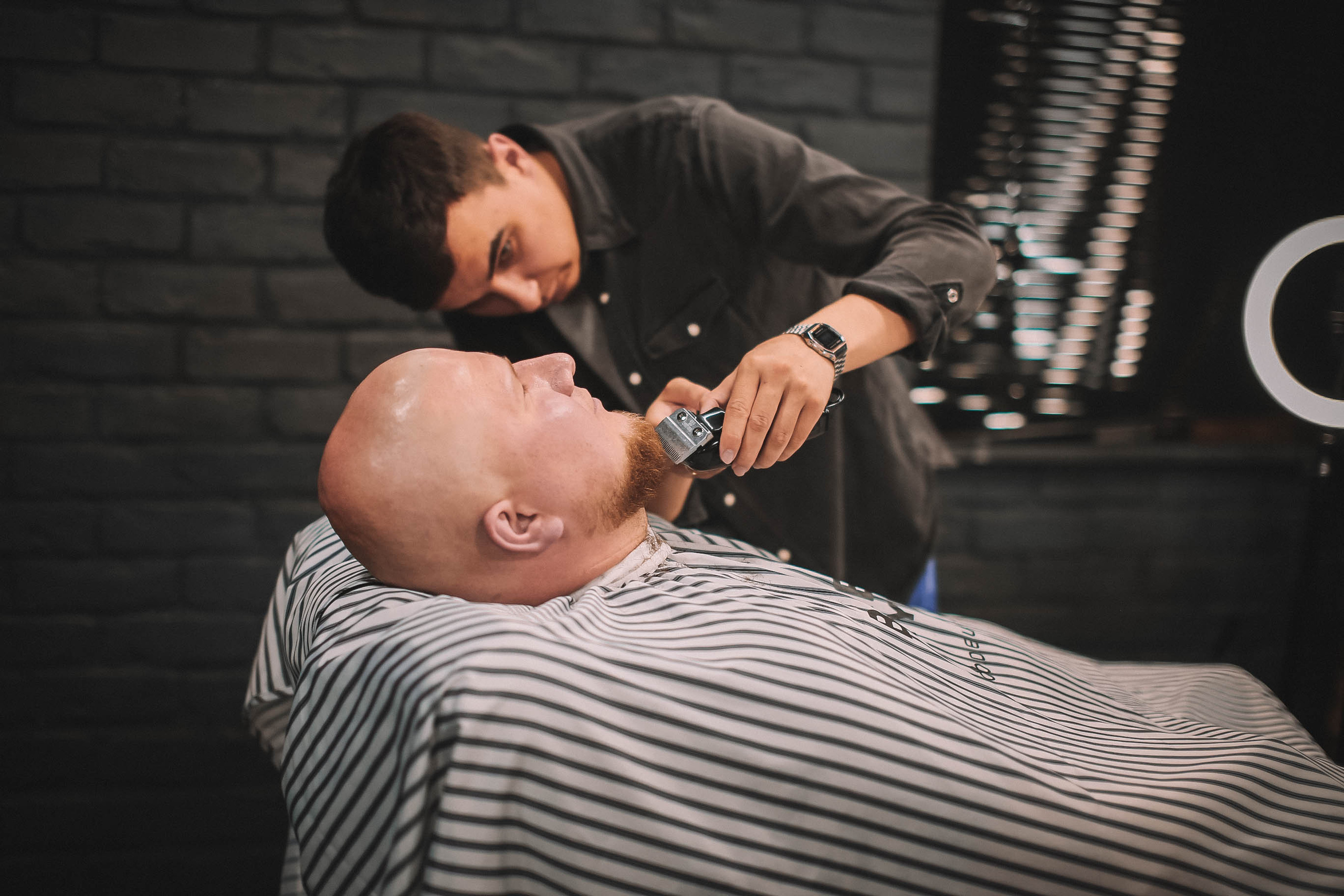 Коммерческие съёмки: барбершоп Химик. Главная