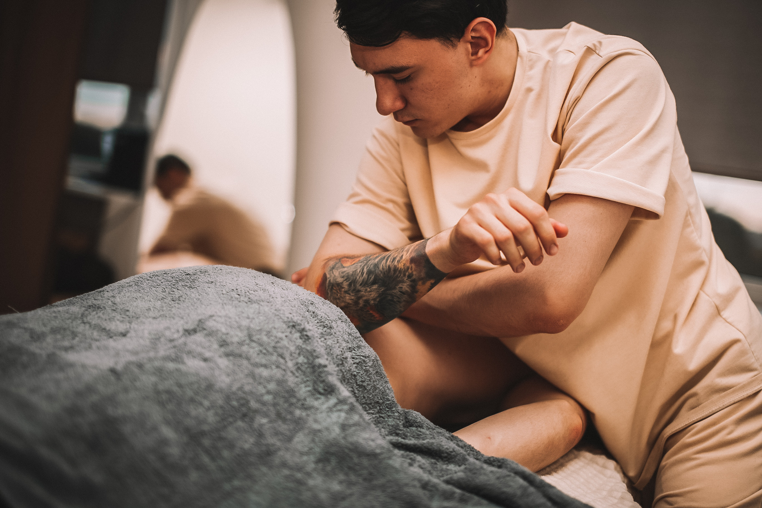 Коммерческие съёмки: массажист Михаил. Главная