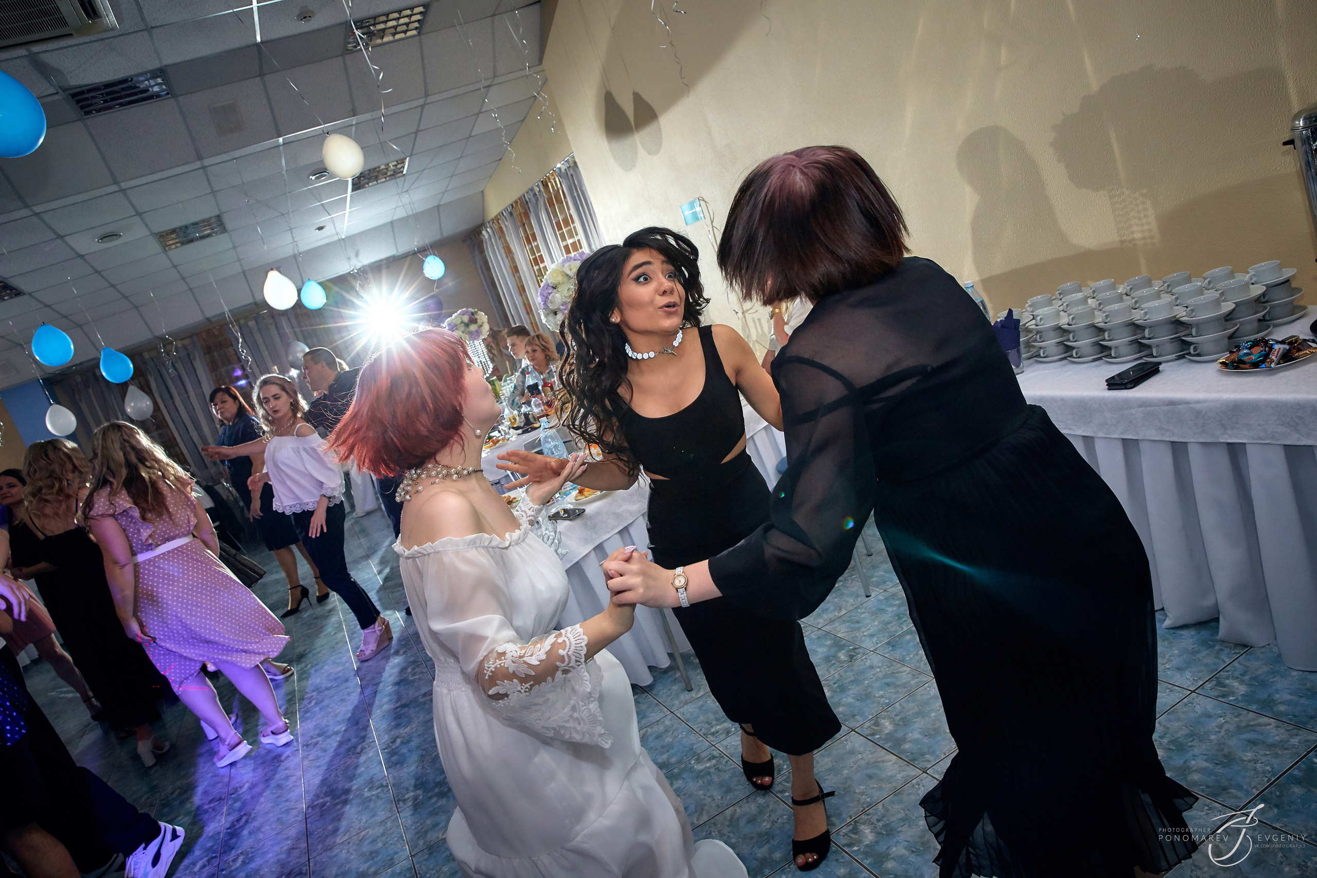 Выпускной  школа № 14. Свадебный фотограф в Тольятти Жигулевске и Самаре Пономарев Евгений