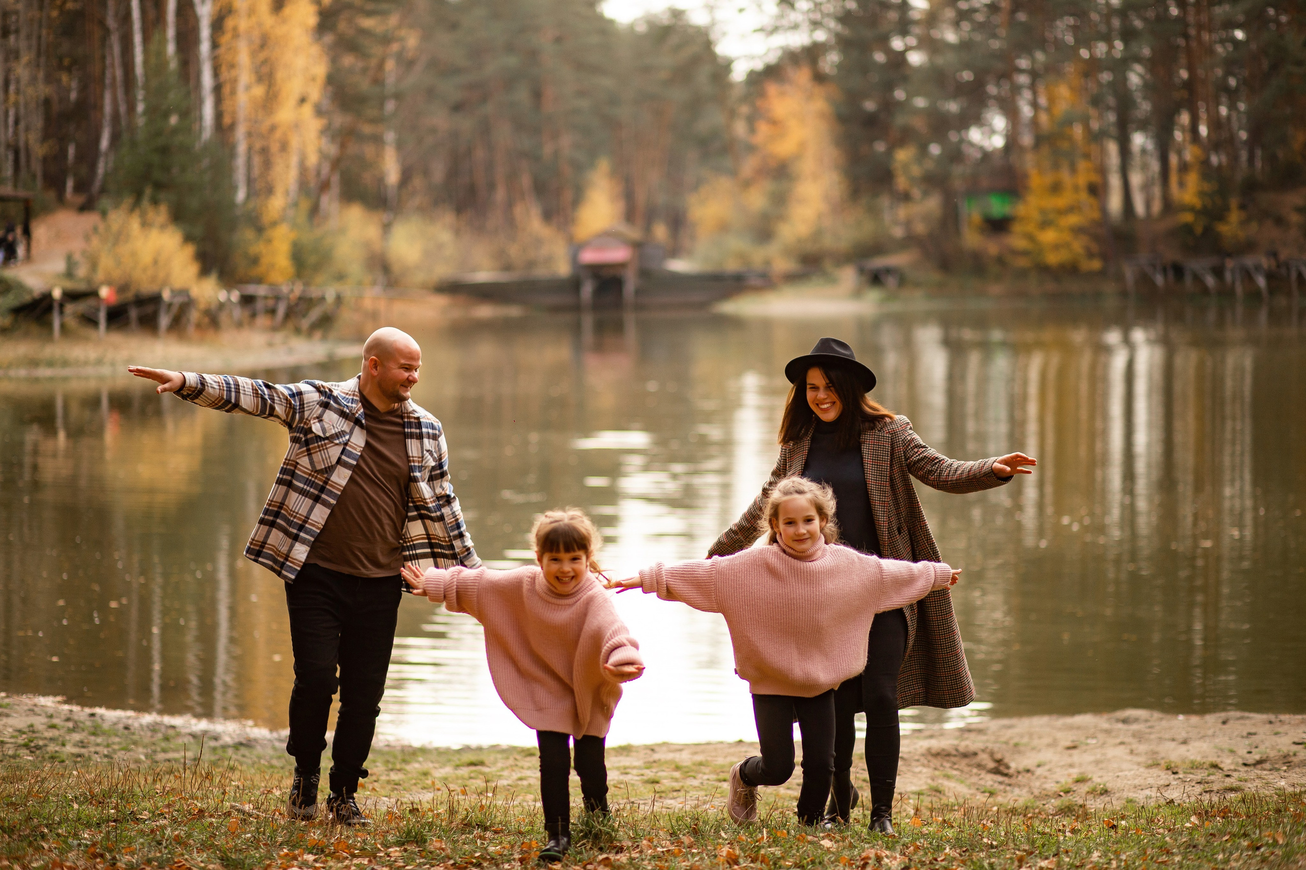 Ирина Саша и девочки. Семейная съемка — это красивый способ признаться своей семье в любви