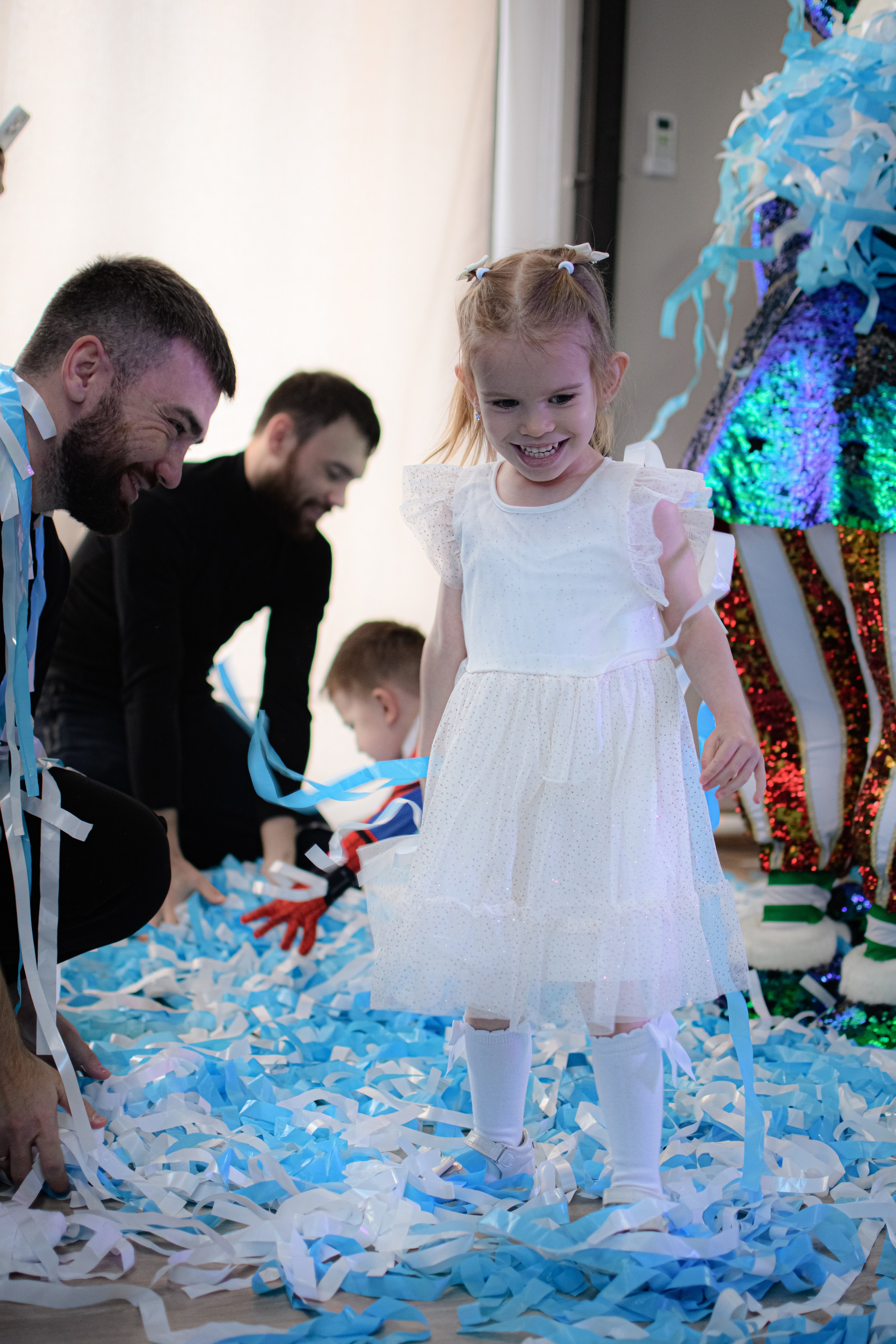 HAPPY NEW YEAR. Photokarish