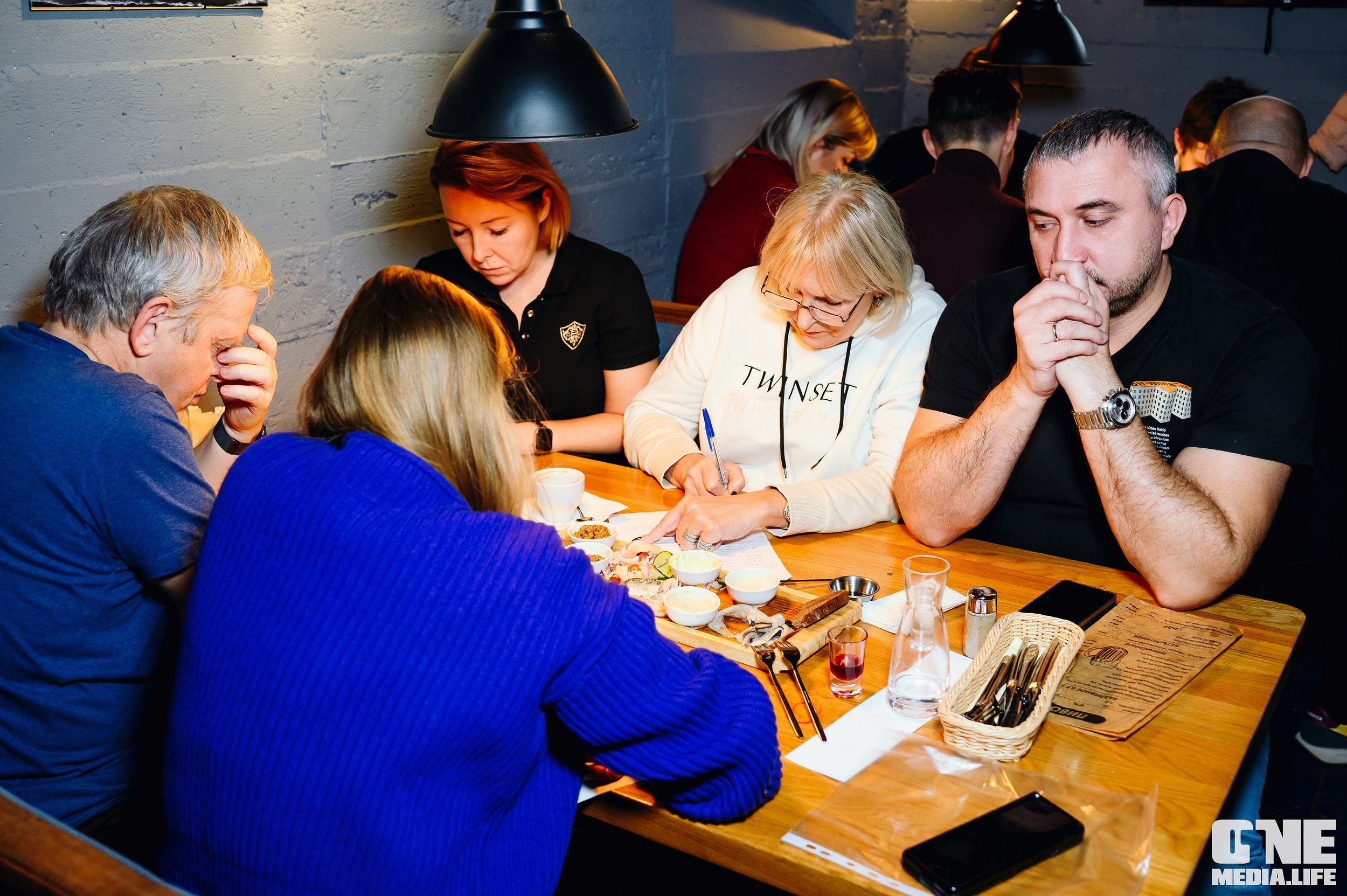 Квиз в баре Dreadnought. One Media Life: фоторепортажи, фотоотчеты с мероприятий и заведений