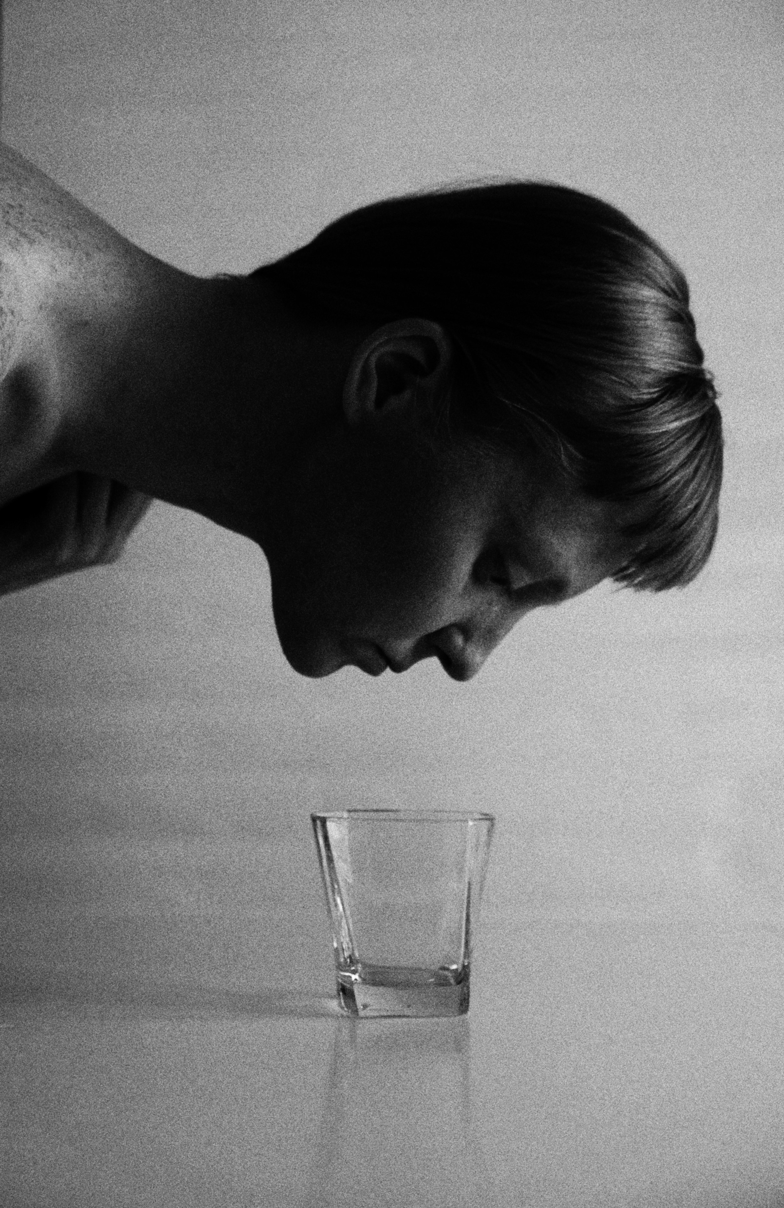 Черно-белые портретные снимки. Проектный фотограф Шабело Елена