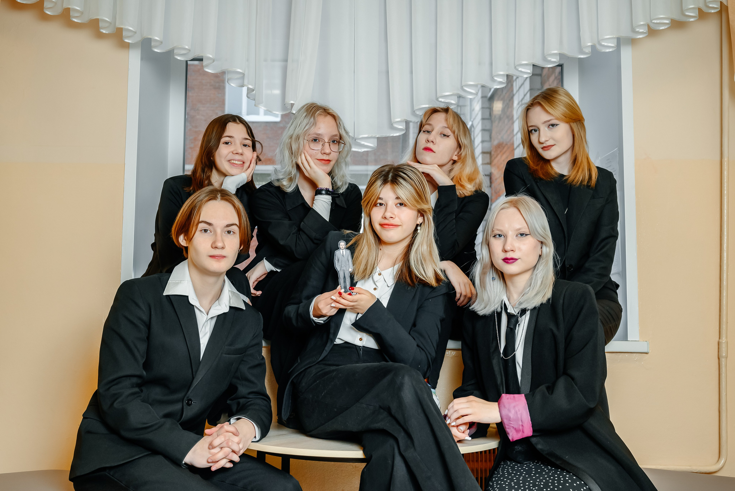 Старшая школа. Фото. Современные выпускные альбомы. Воткинск