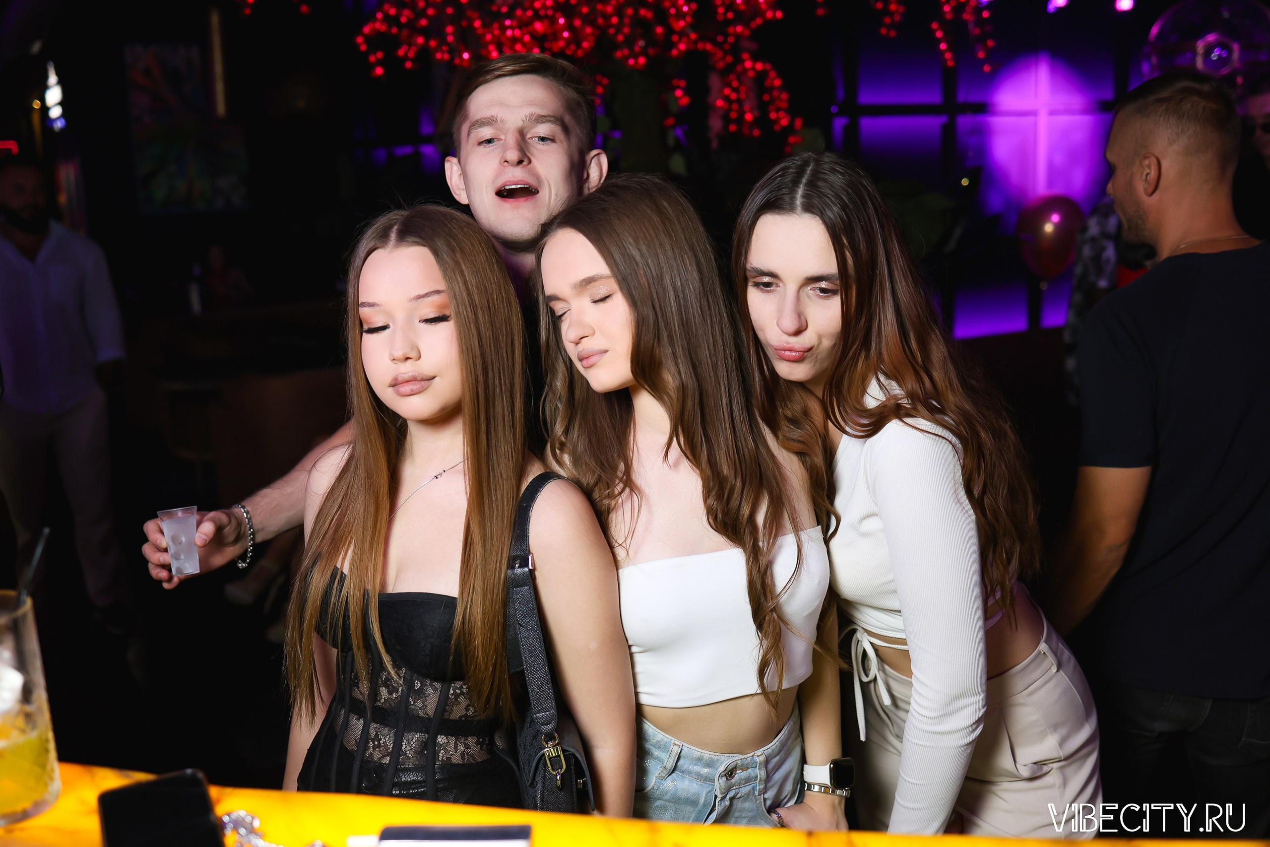 DOUBLE U. VIBECITY.RU Вайб Сити Ру Фоторепортажи Фотоотчеты Калининград