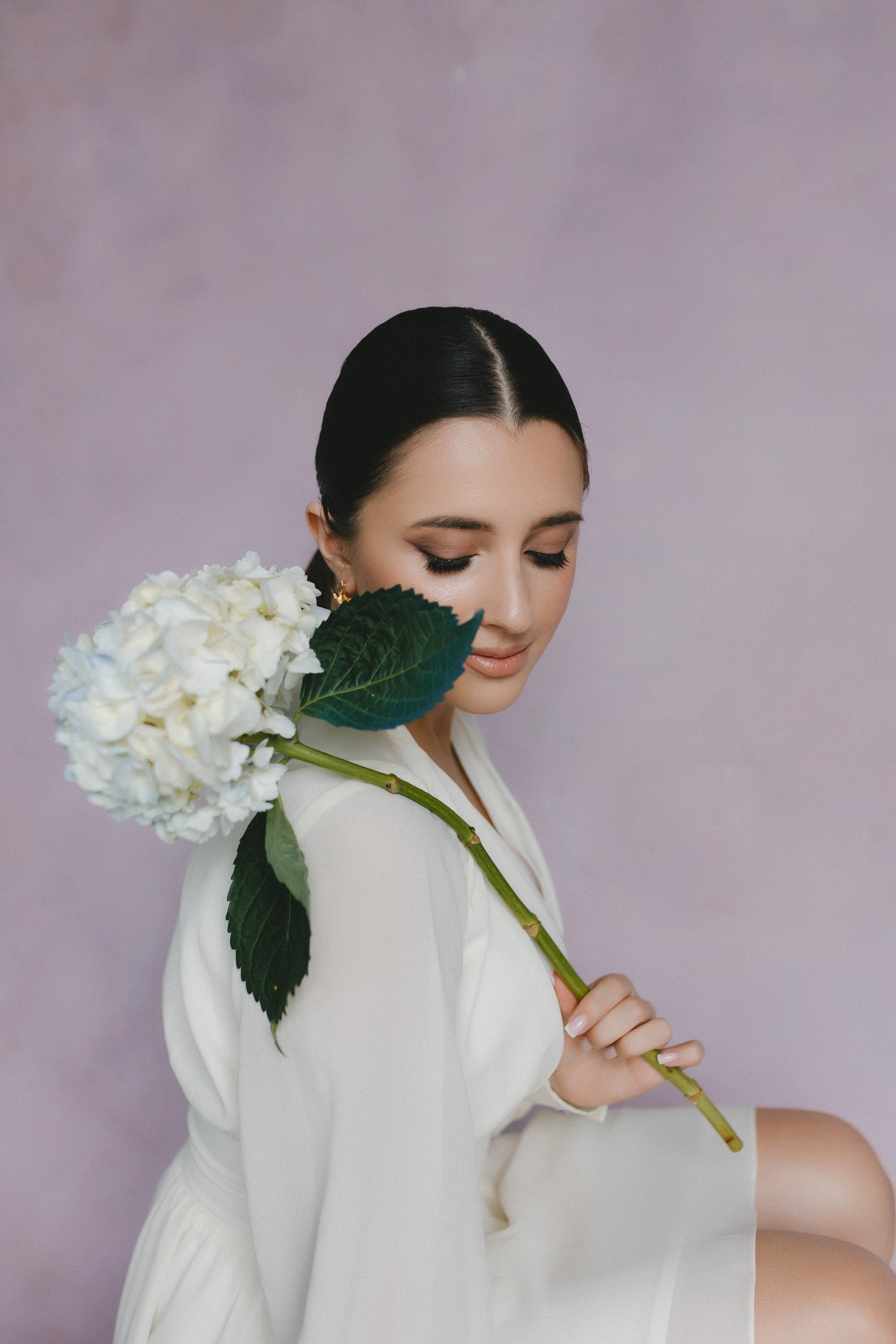 Нежная фотосессия с гортензией. Фотограф и видеограф в Мурманске, Москве Екатерина Нечаева