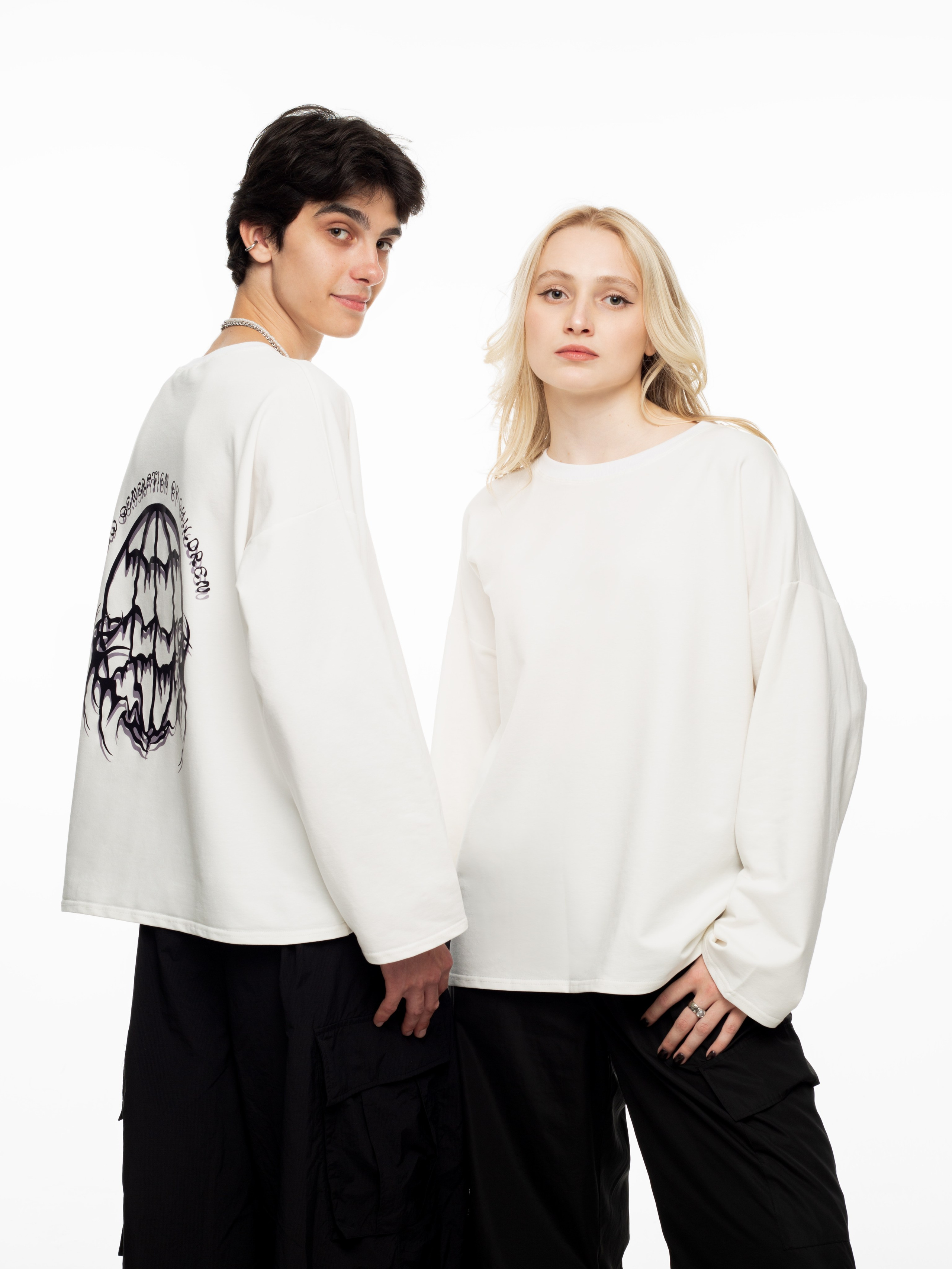 КАТАЛОГ | белый фон. RUNA production — стильные съемки для брендов