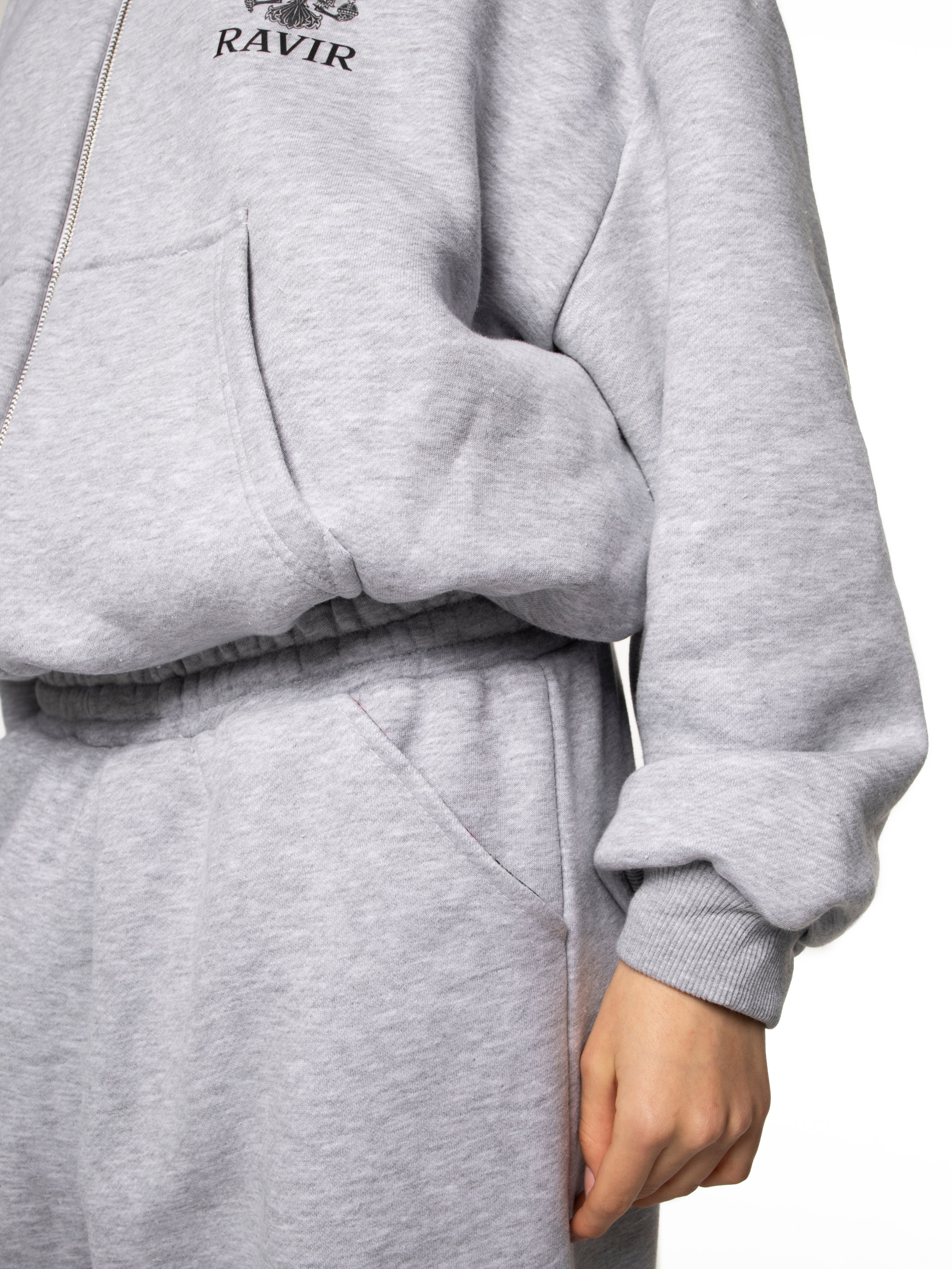 КАТАЛОГ | белый фон. RUNA production — стильные съемки для брендов