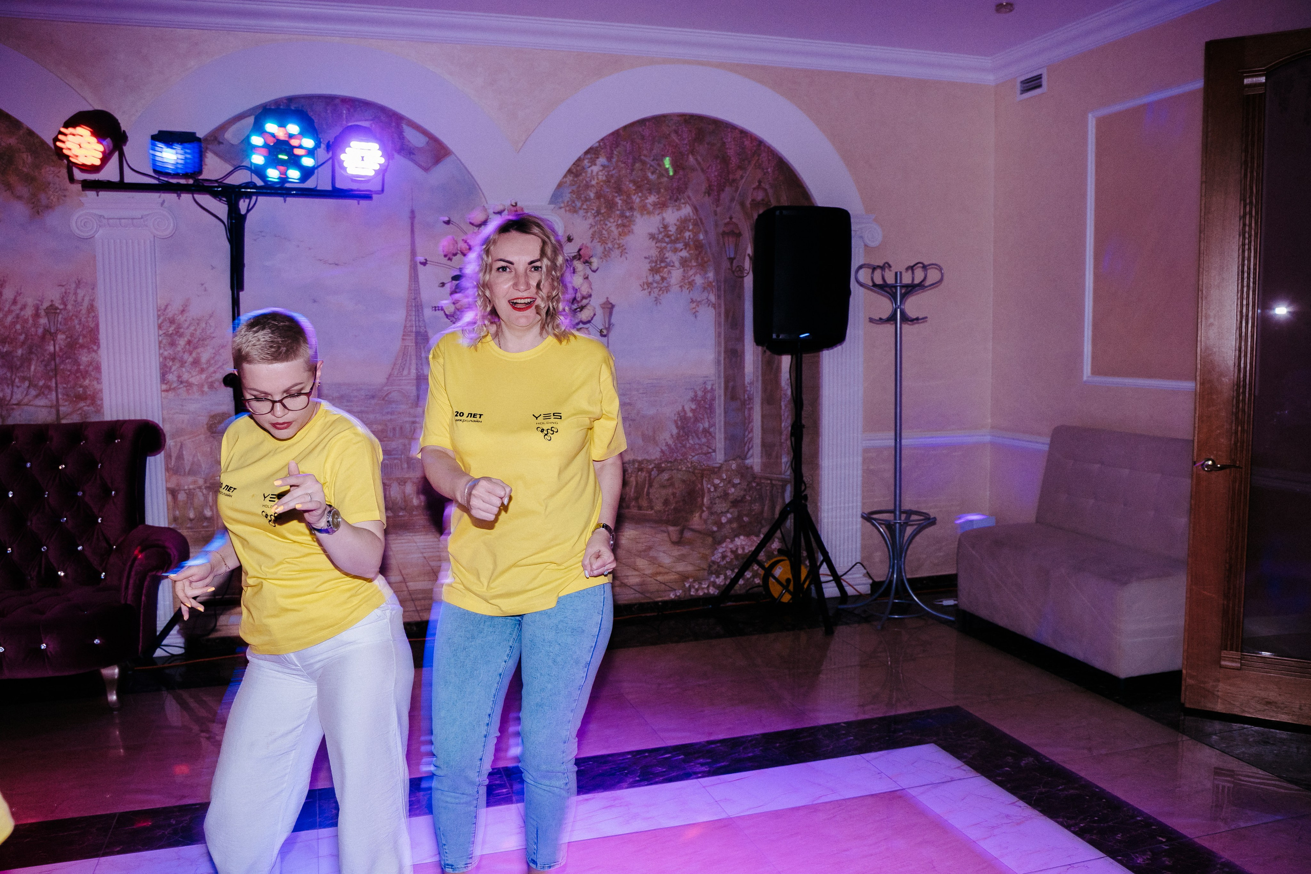 Yes Holding. Свадебный фотограф в Симферополе