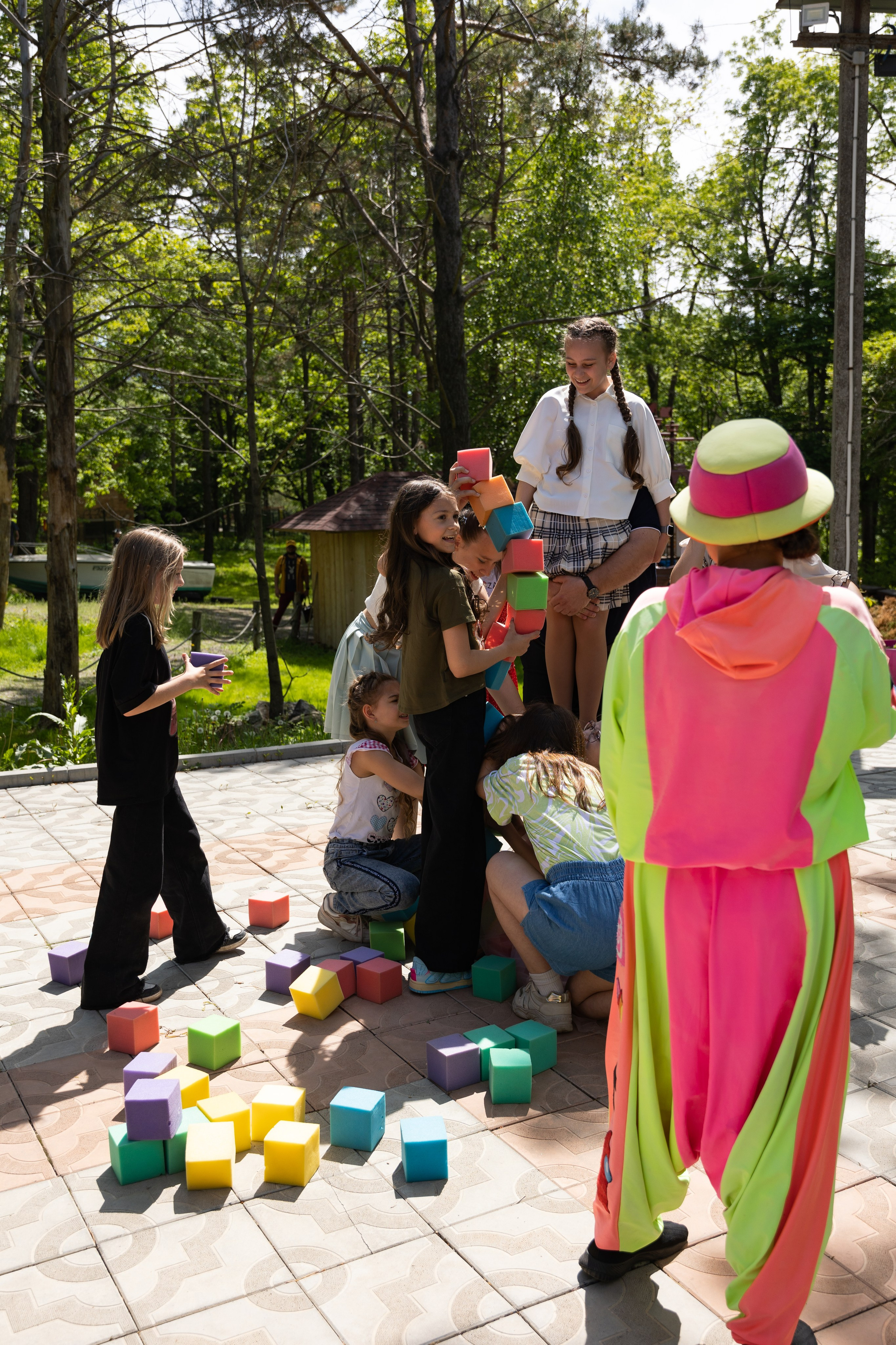 Выпускной 4 класса на территории кафе Веранда. Выпускные альбомы во Владивостоке