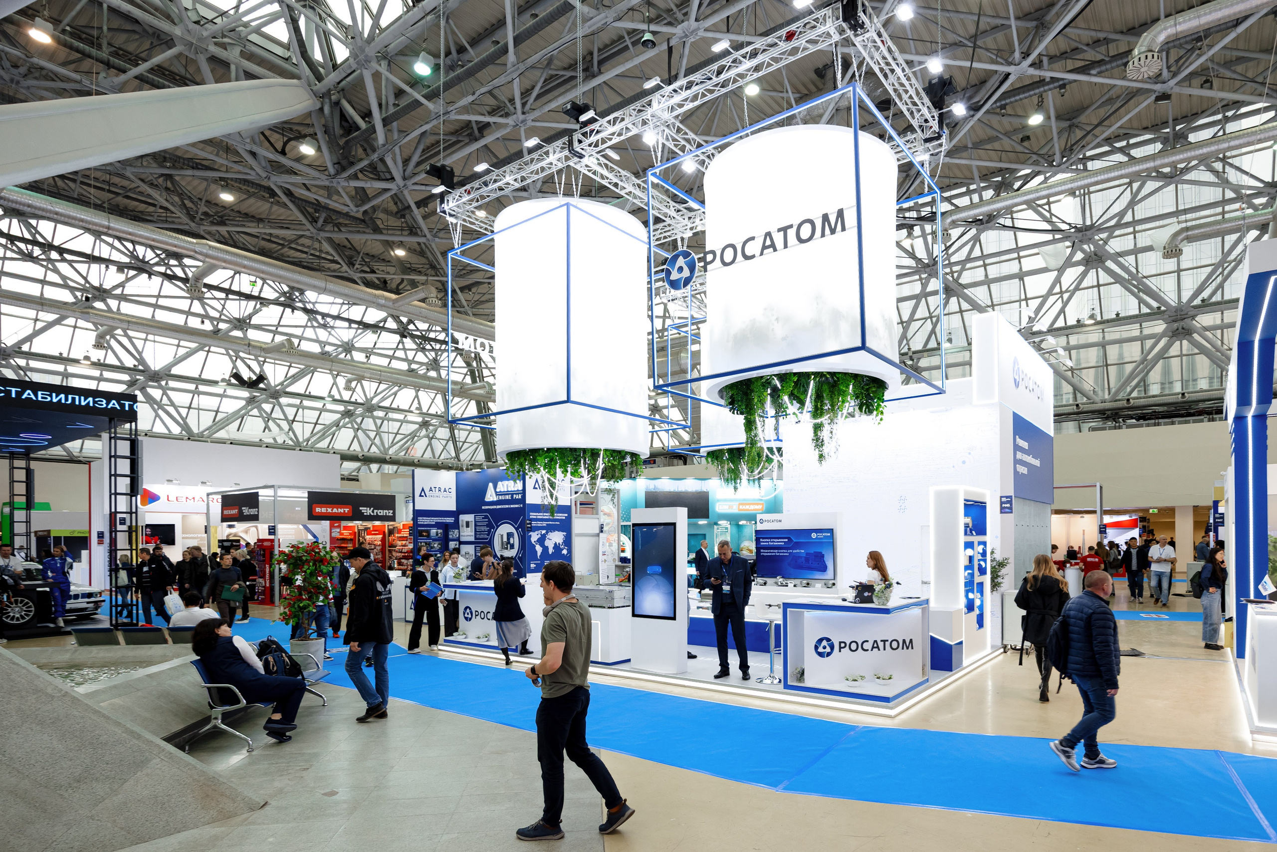 Выставочная фотосъемка компании «Росатом» mims automobility moscow 2025. Репортажный фотограф Семён Борисов | Москва