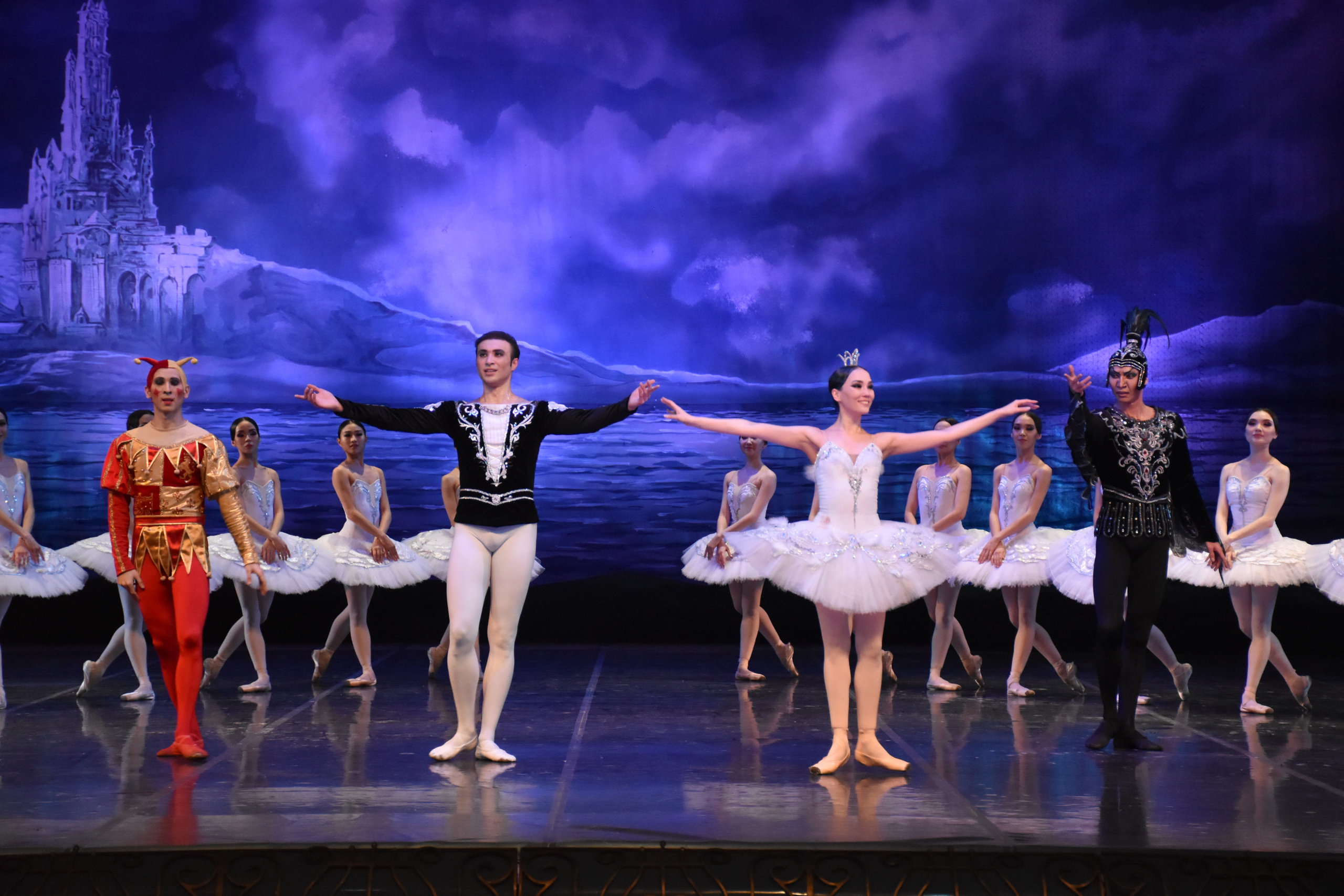 Балет «Лебединое озеро». Фотограф в Алматы