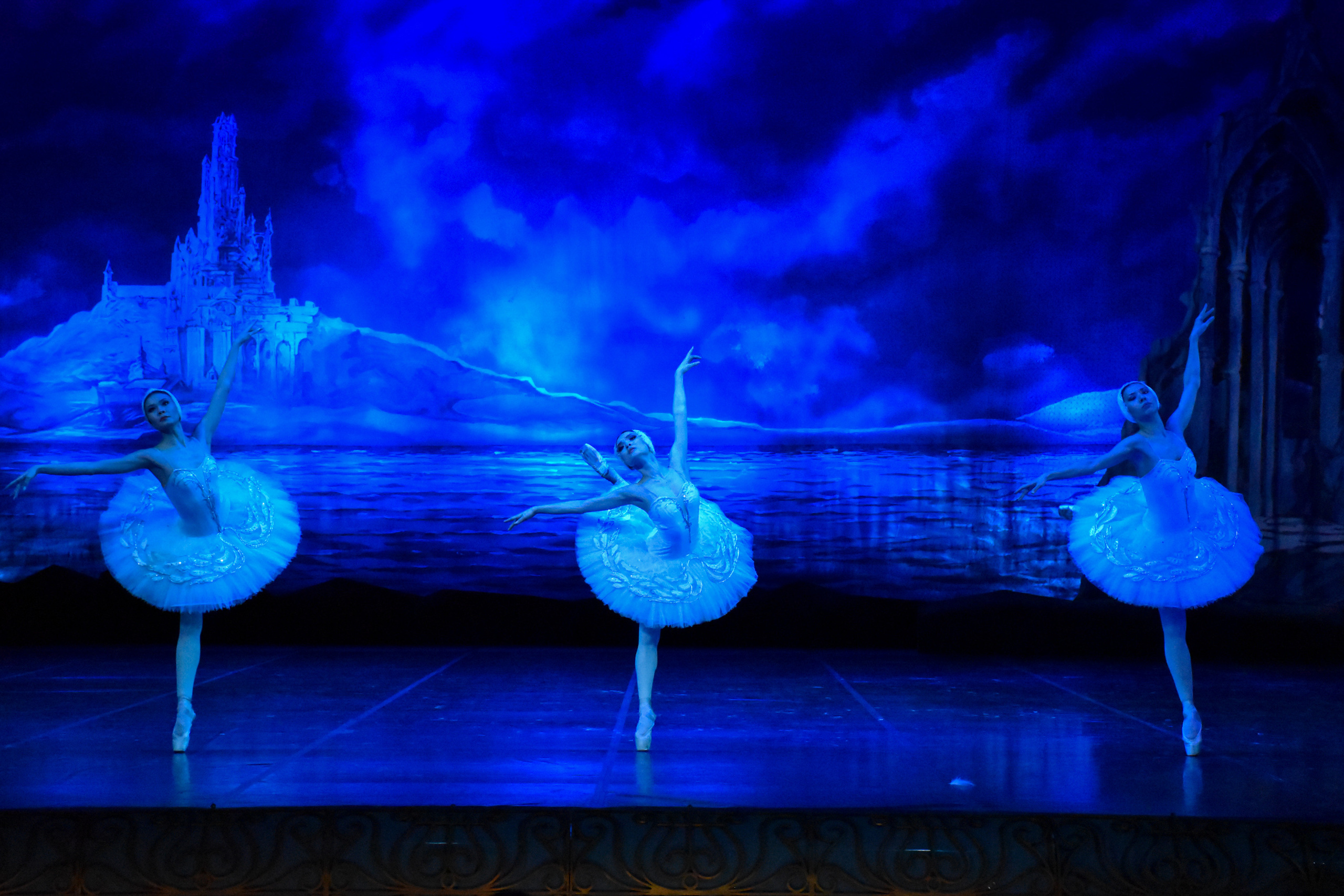 Балет «Лебединое озеро». Фотограф в Алматы
