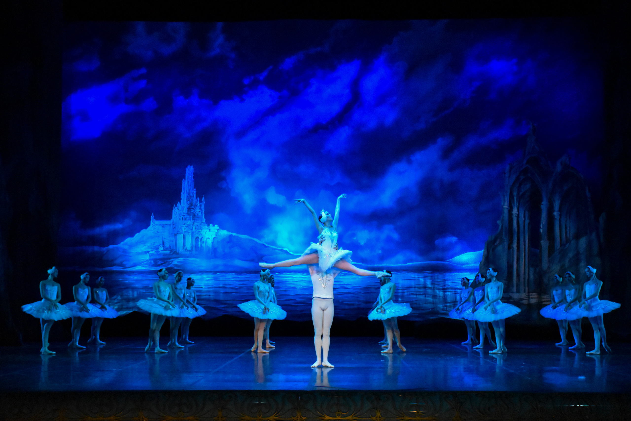 Балет «Лебединое озеро». Фотограф в Алматы
