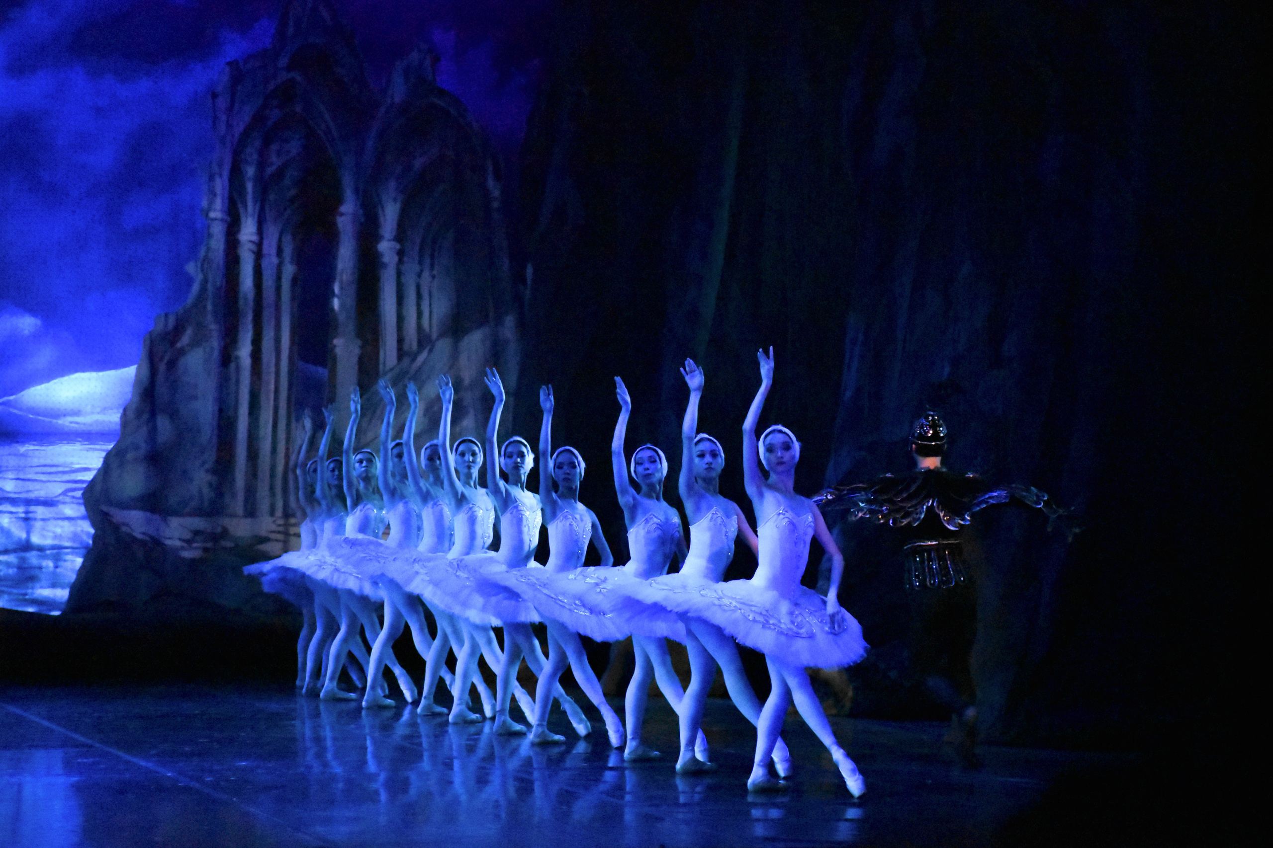 Балет «Лебединое озеро». Фотограф в Алматы