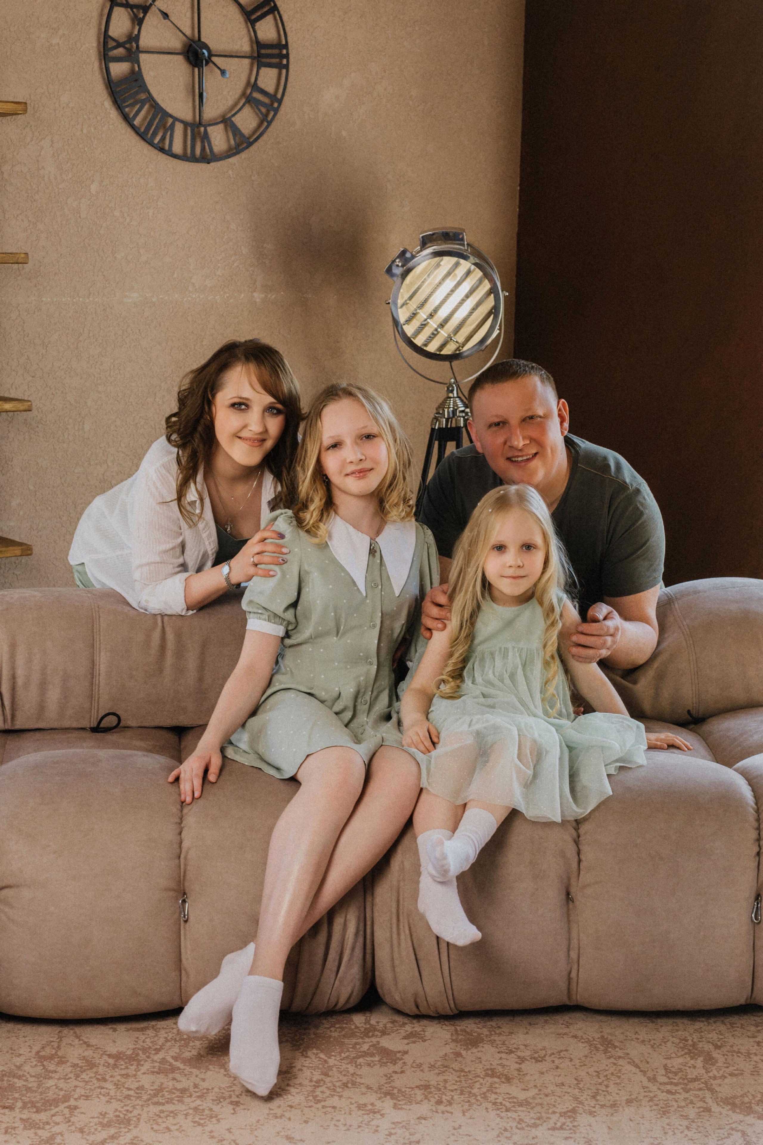 Семья Гнеушевых. Фотограф в Москве Ангелина Ким