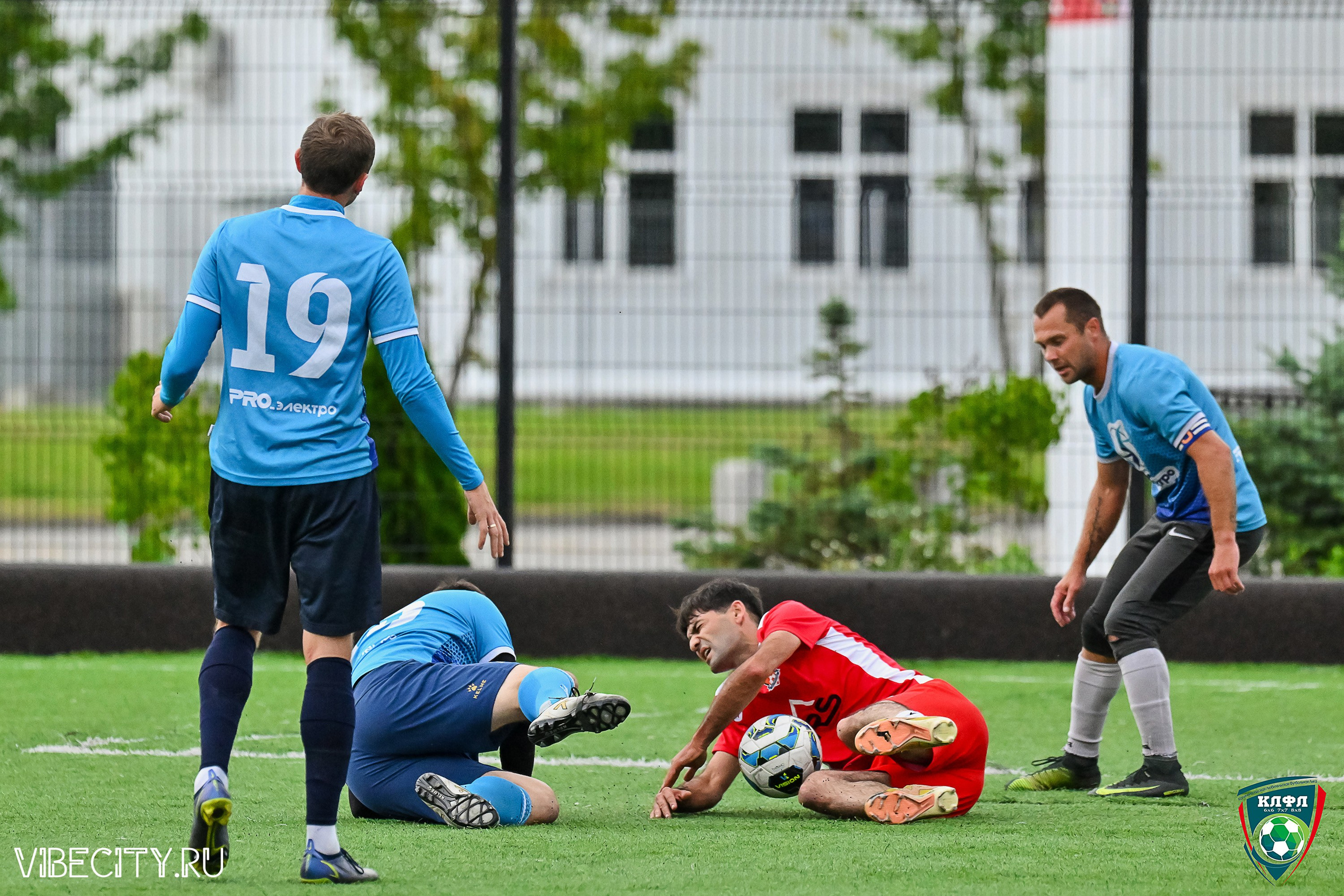 ФИНАЛЬНЫЕ МАТЧИ ПЛЕЙ-ОФФ XXl ЛЕТНЕГО КУБКА КАЛИНИНГРАДСКОЙ ЛФЛ. VIBECITY.RU Вайб Сити Ру Фоторепортажи Фотоотчеты Калининград