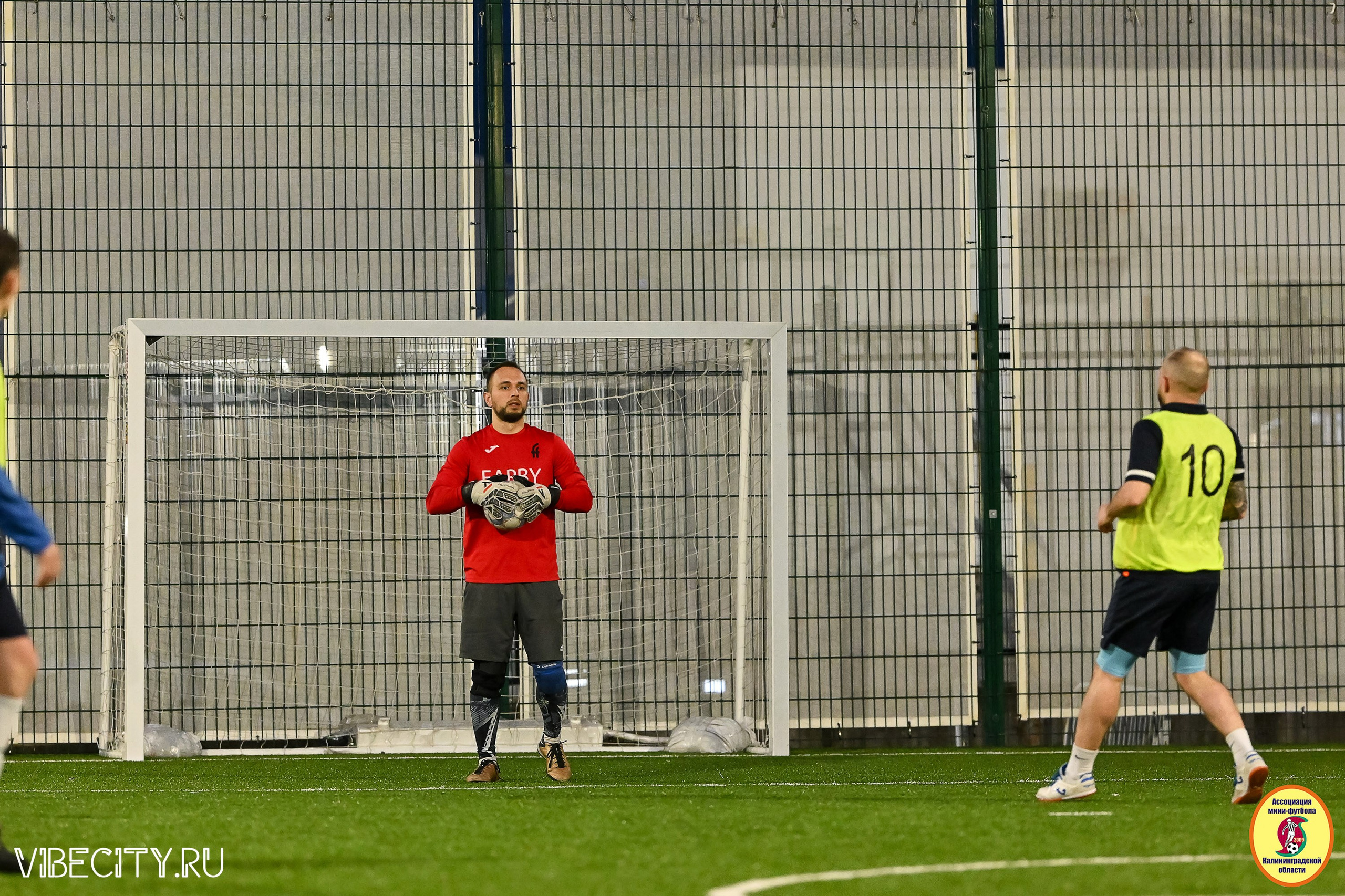 ИГРЫ МИНИ-ФУТБОЛЬНОЙ ЛИГИ. VIBECITY.RU Вайб Сити Ру Фоторепортажи Фотоотчеты Калининград