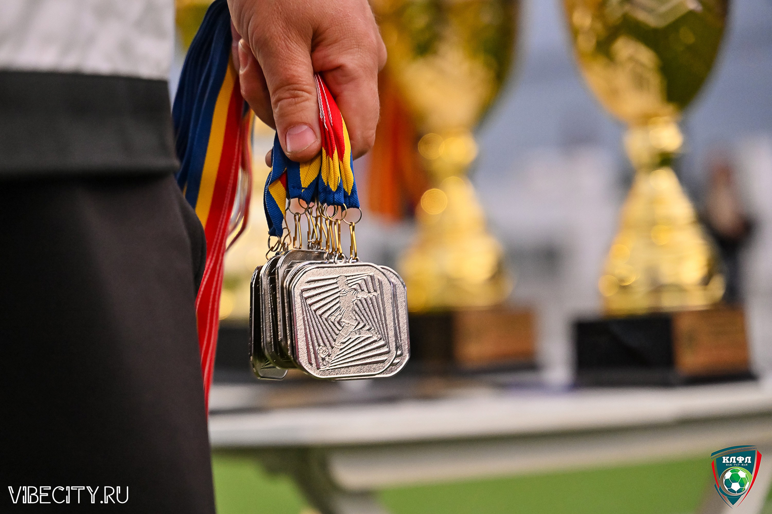ФИНАЛЬНЫЕ МАТЧИ ПЛЕЙ-ОФФ XXl ЛЕТНЕГО КУБКА КАЛИНИНГРАДСКОЙ ЛФЛ. VIBECITY.RU Вайб Сити Ру Фоторепортажи Фотоотчеты Калининград