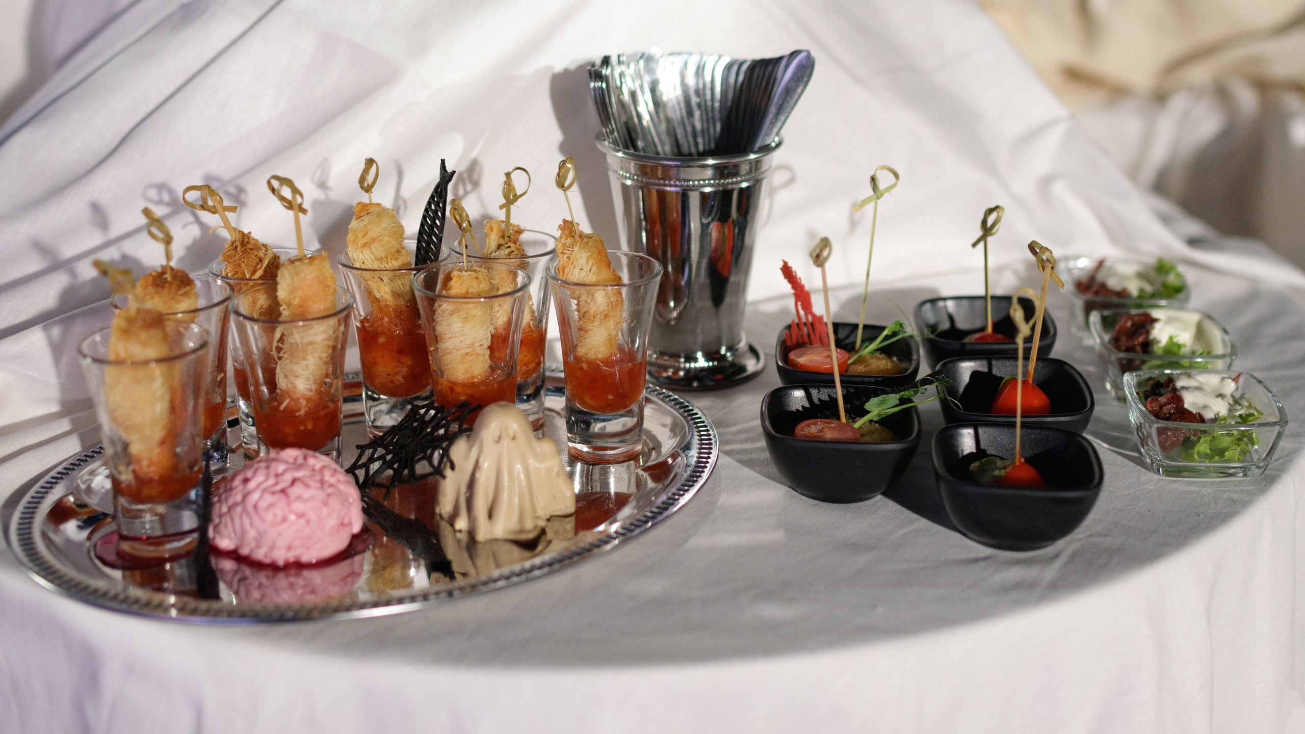 Decor by Favorite catering. Свадебный фотограф в Минске