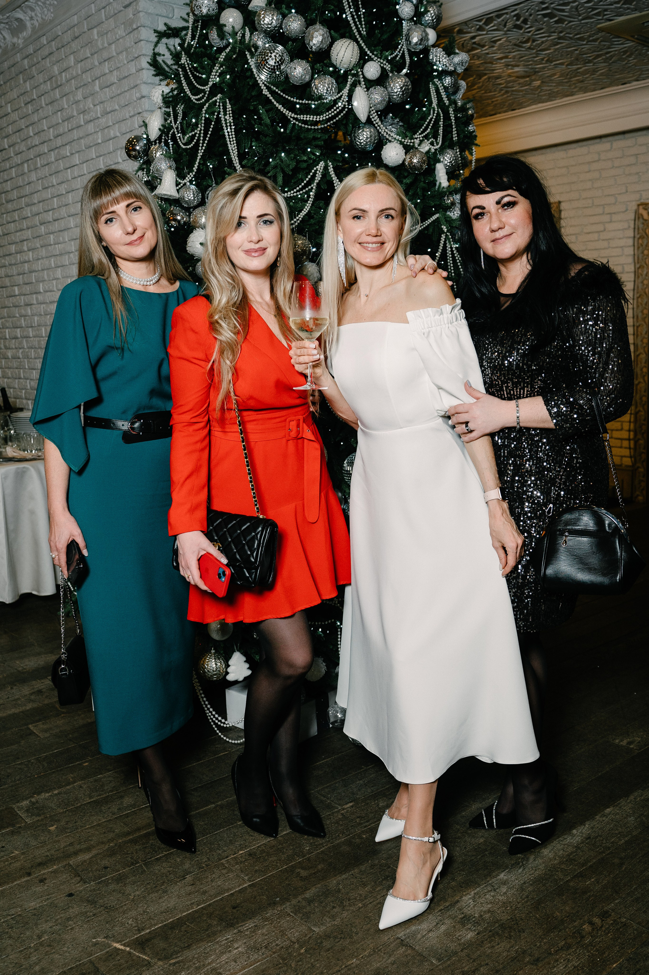 Новогодний вечер в Артисте. Свадебный и семейный фотограф в Воронеже Анастасия Бойко