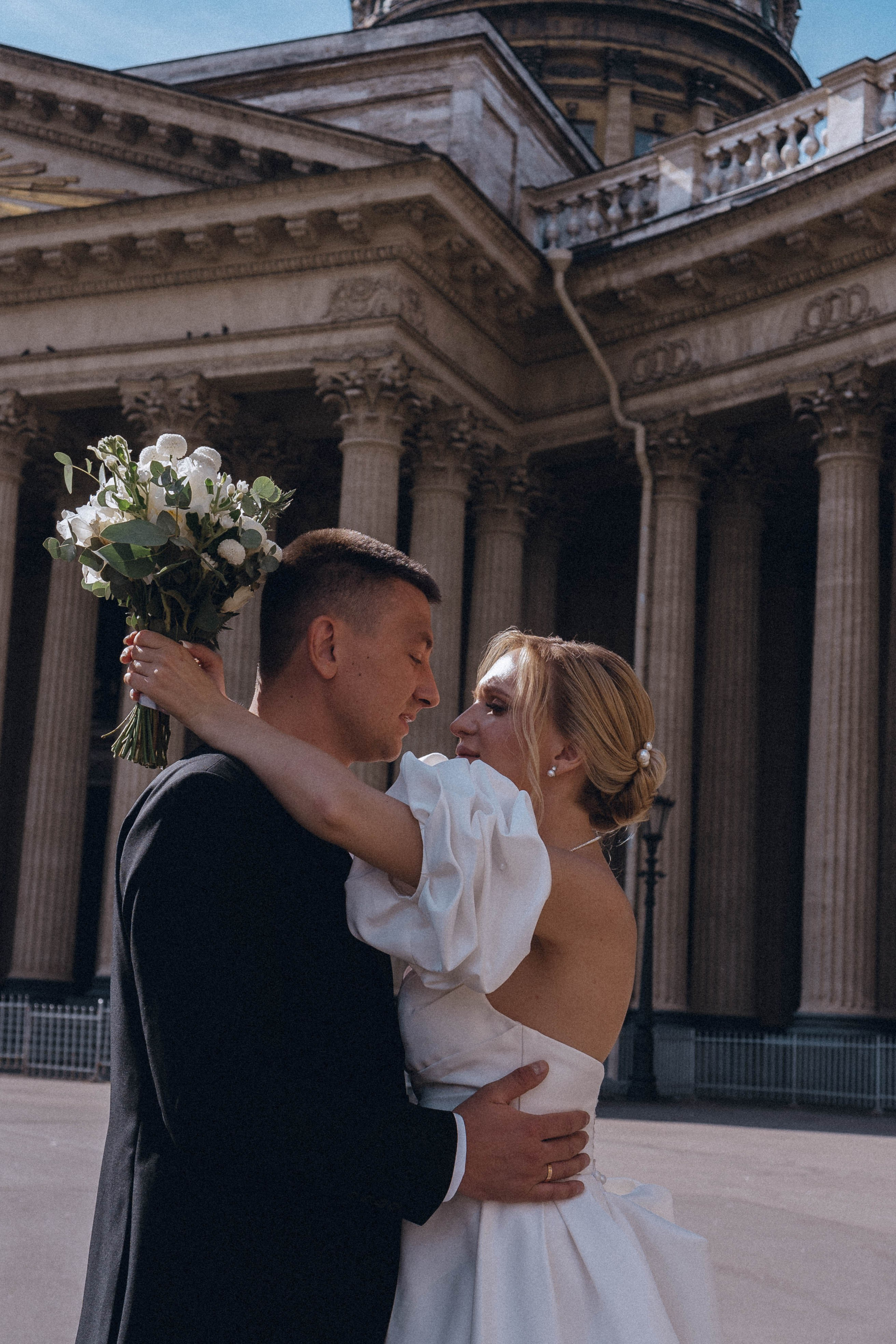 СВАДЕНБНАЯ СЬЕМКА НА КАТЕРЕ ПО КАНАЛАМ САНКТ-ПЕТЕРБУРГА И В АКВАТОРИИ НЕВЫ. Профессиональный фотограф, Санкт-Петербург — Виктория Богомолова