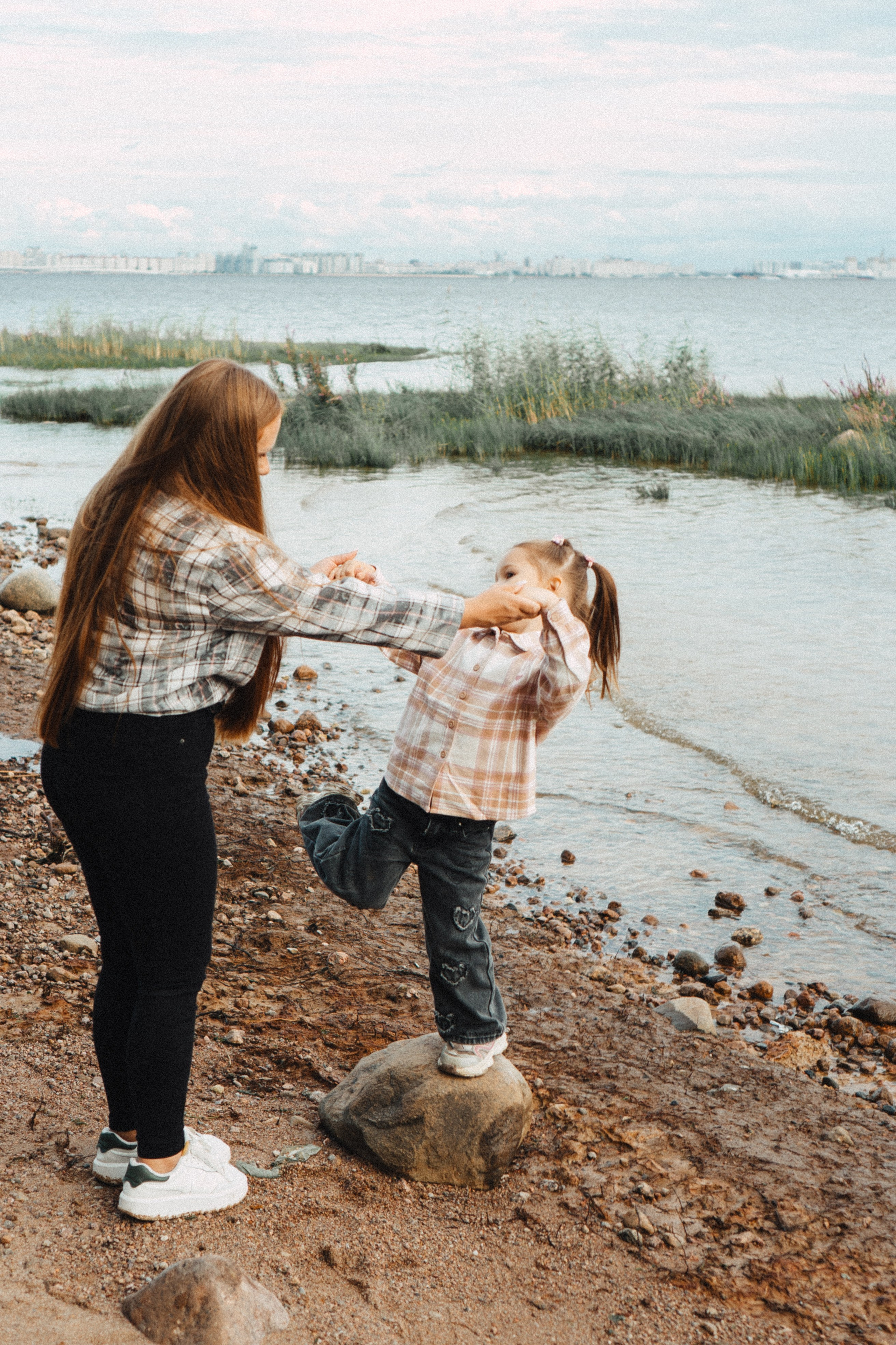 МАМА И ДОЧКА НА ФИНСКОМ ЗАЛИВЕ. Профессиональный фотограф, Санкт-Петербург — Виктория Богомолова