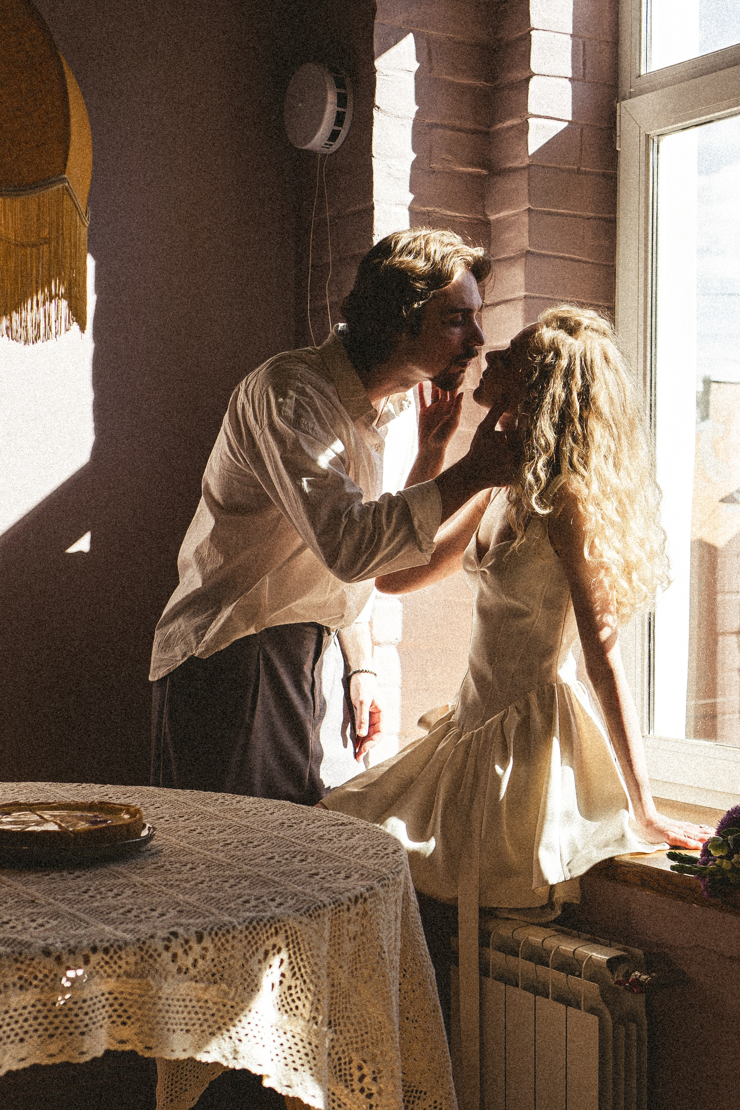 СВАДЕБНАЯ ПРОГУЛКА ПО ПЕТРОГРАДКЕ ВЕСНОЙ. СВАДЕБНАЯ ФОТОСЕССИИЯ НА ПЕТРОГРАДКЕ. Профессиональный фотограф, Санкт-Петербург — Виктория Богомолова