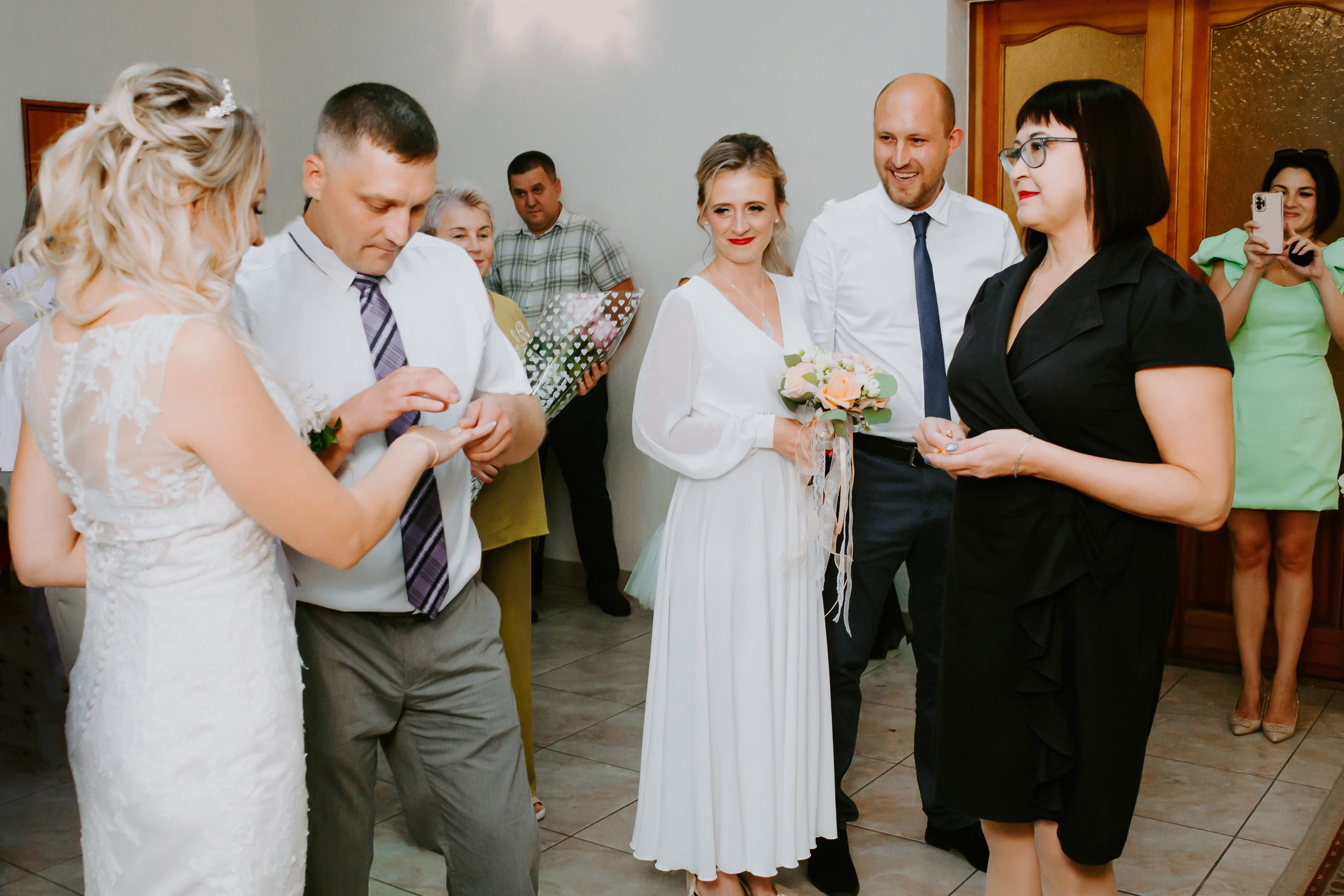 Загс и прогулка. Елена и Виктор. Фотограф в Челябинске Ополихина Анна