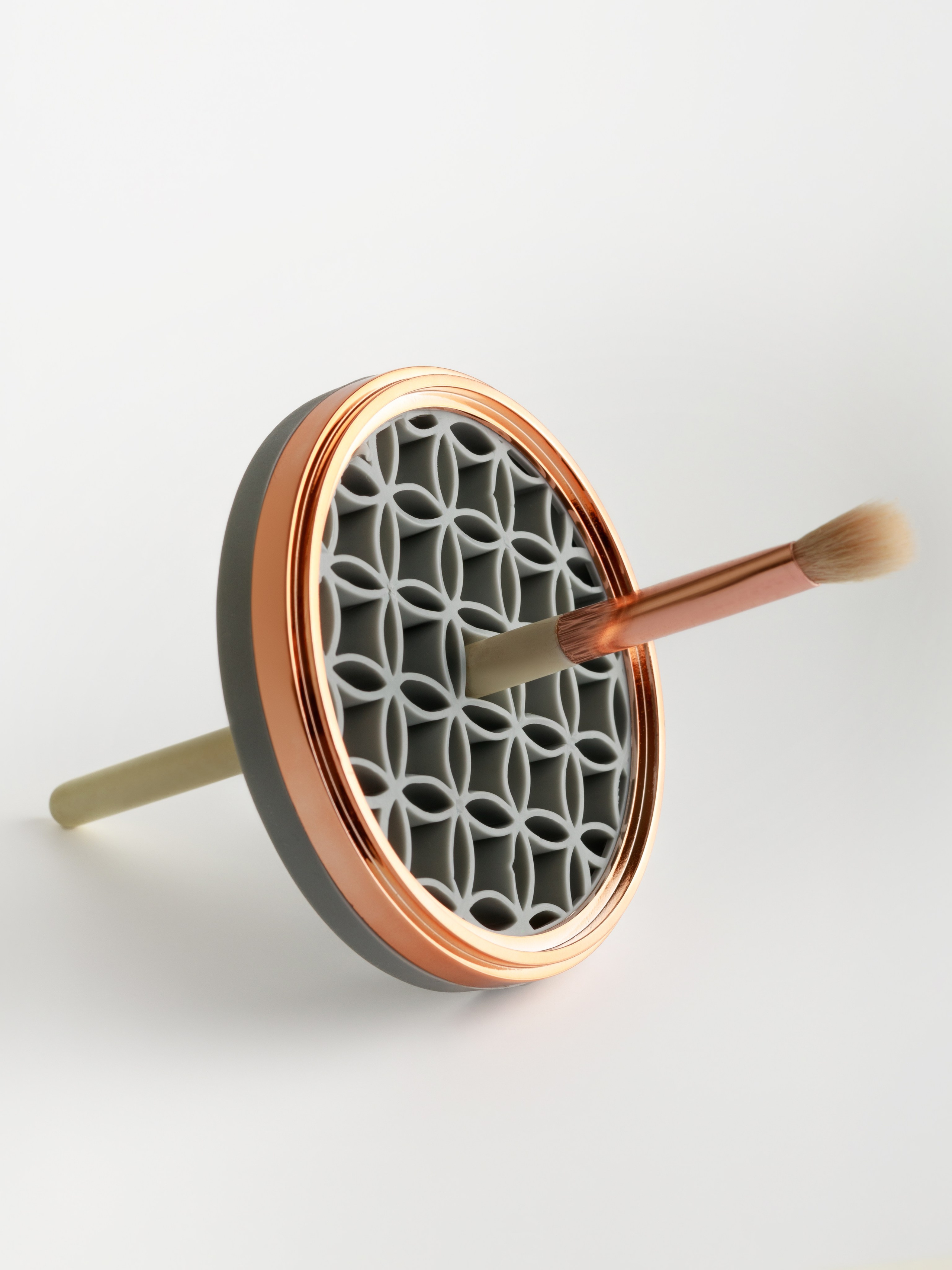 Съемка очистителя для кистей для Wildberries. СЕМЕЙНЫЙ И ПРЕДМЕТНЫЙ ФОТОГРАФ — ЛЕНА ГОНЧАР | КРАСНОДАР | МАЙКОП