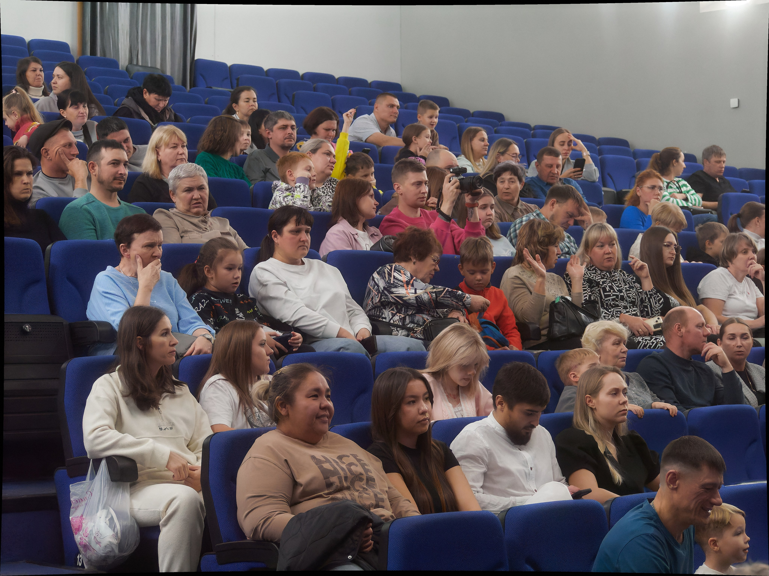 «Посвящение в студийцы». Семейный и детский фотограф в Междуреченск Олег Бамбульский